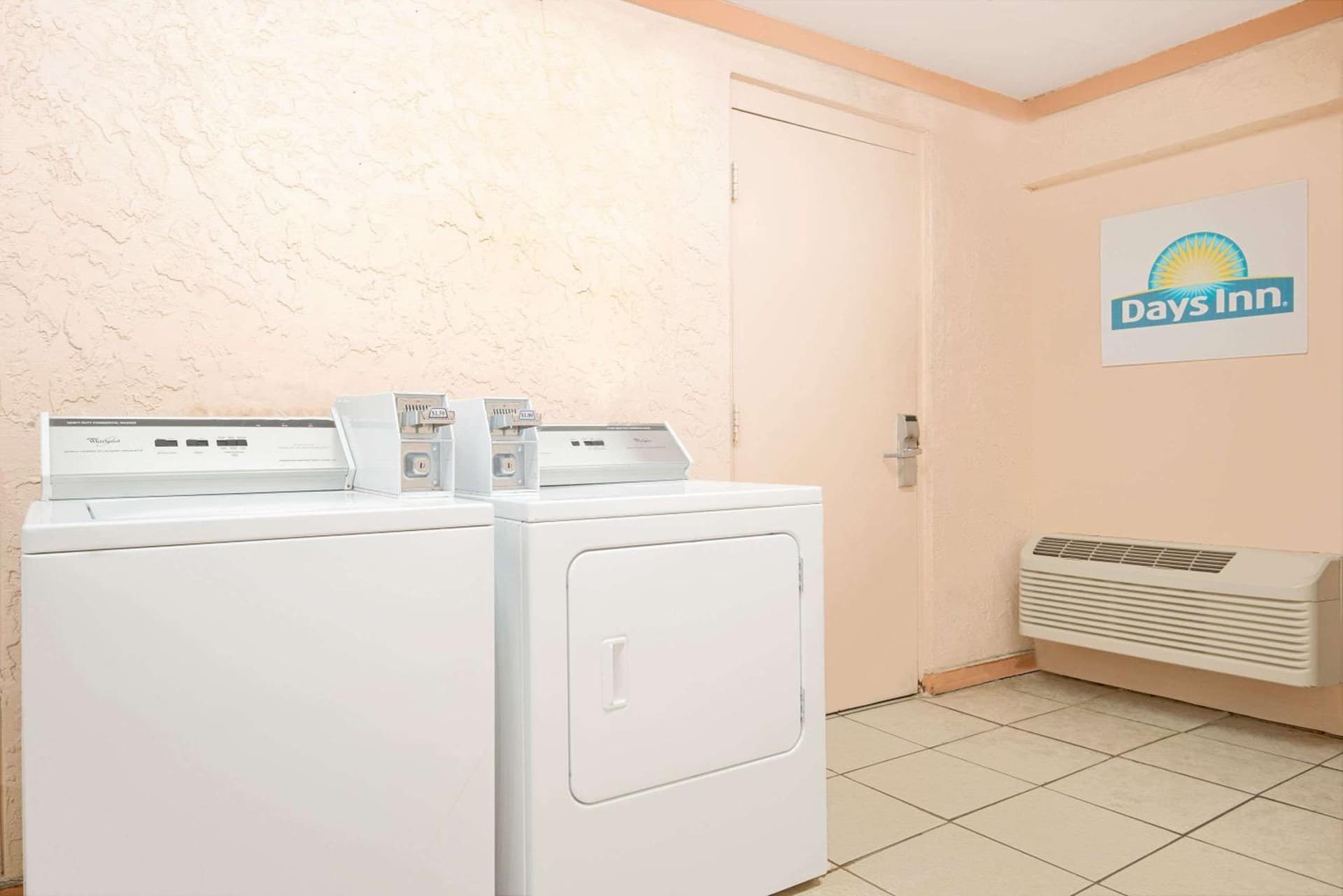 Days Inn by Wyndham Independence gallery photo in Independence, MO — image 6