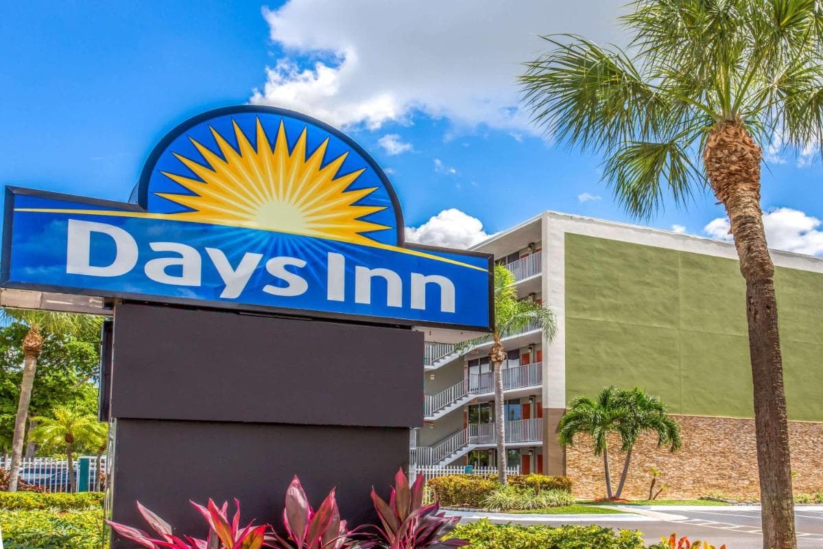 Days Inn by Wyndham Fort Lauderdale Airport Cruise Port exterior or lobby in Fort Lauderdale, FL — main listing photo