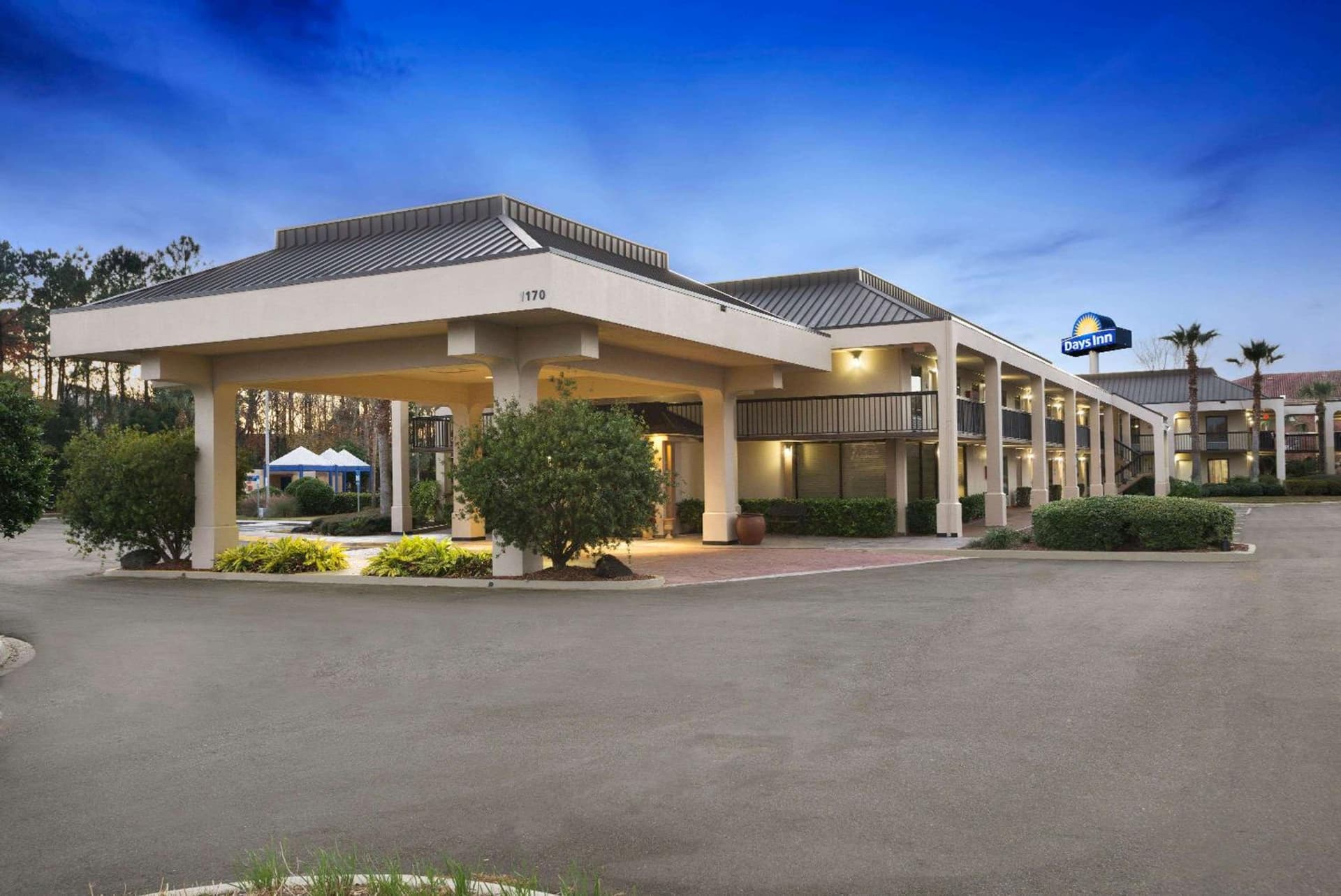 Days Inn by Wyndham Jacksonville Airport featured exterior or lobby in Jacksonville, FL — similar hotel