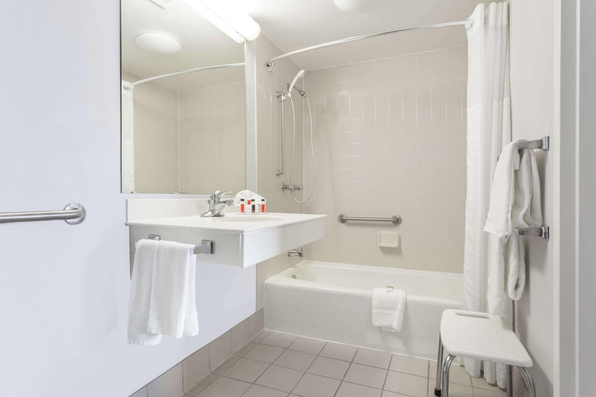 Extended Stay America Suites - Bristol gallery photo in Bristol, VA — image 7