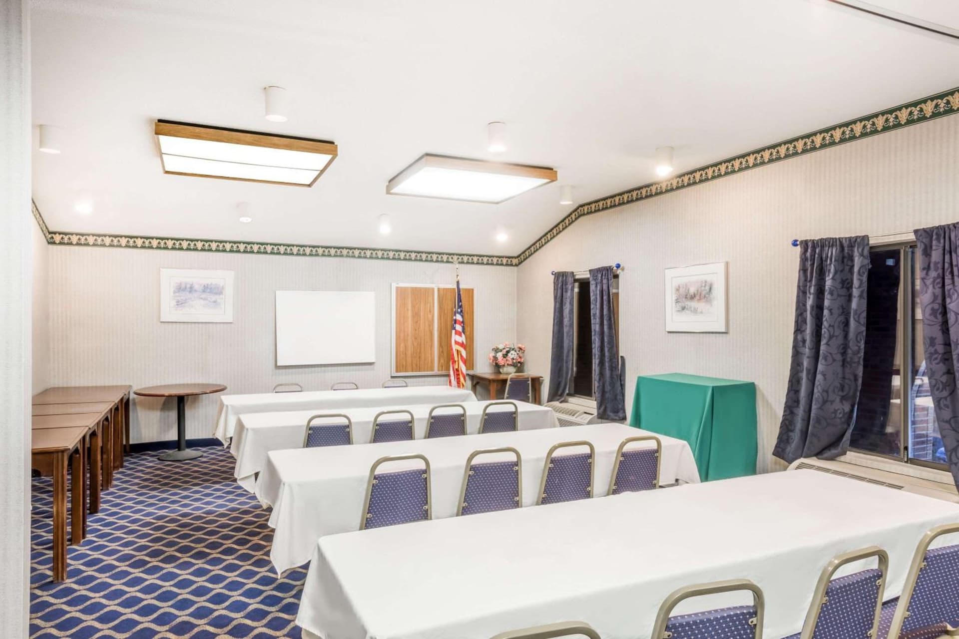 Aderi Hotel Near Casino — hotel in Niantic, Connecticut