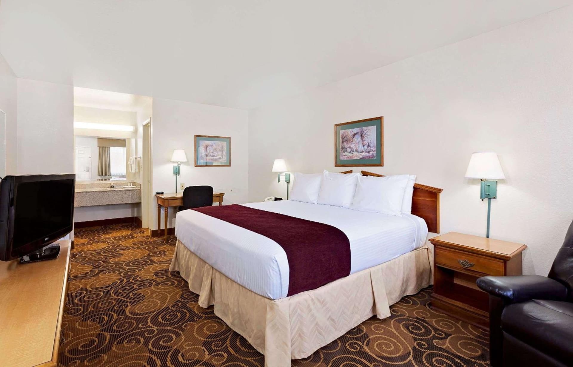 Days Inn by Wyndham San Angelo gallery photo in San Angelo, TX — image 21