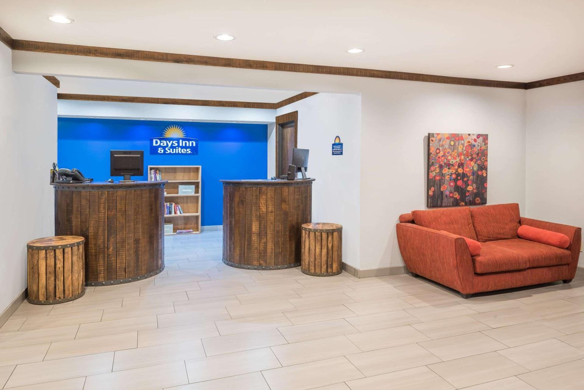 Days Inn by Wyndham Osage Beach Lake of the Ozarks property views in Osage Beach, MO — gallery photo 3