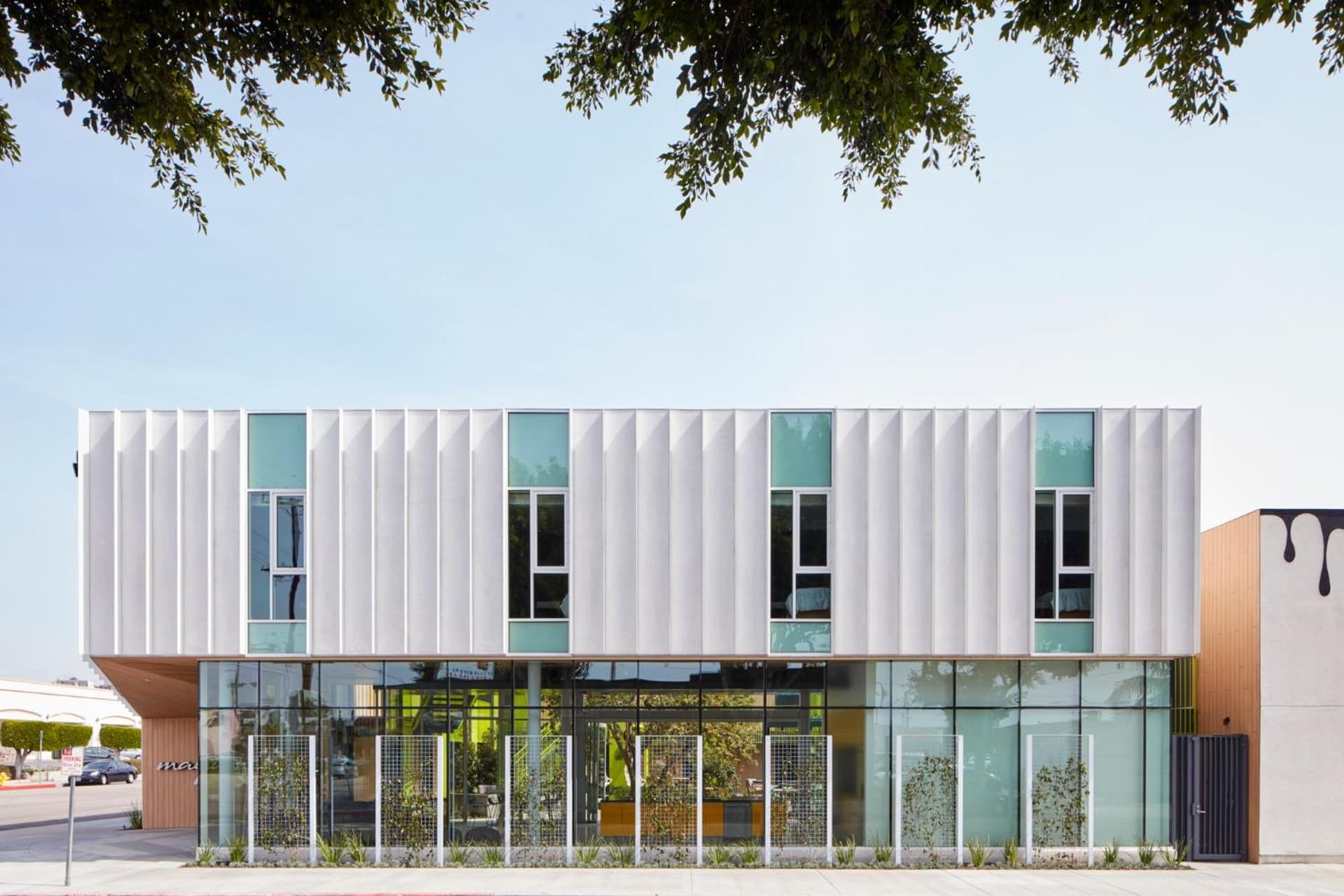 Mayumi featured exterior or lobby in Los Angeles, CA — similar hotel
