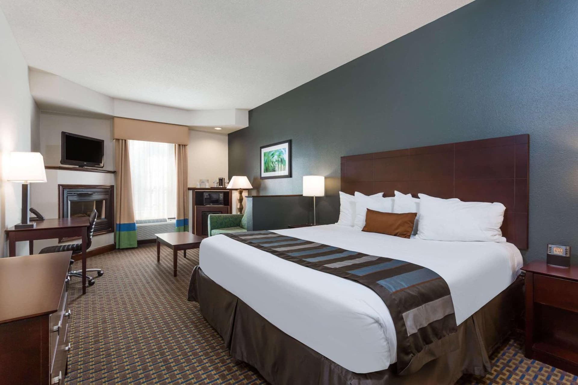 Wingate by Wyndham High Point Greensboro Airport South gallery photo in High Point, NC — image 9