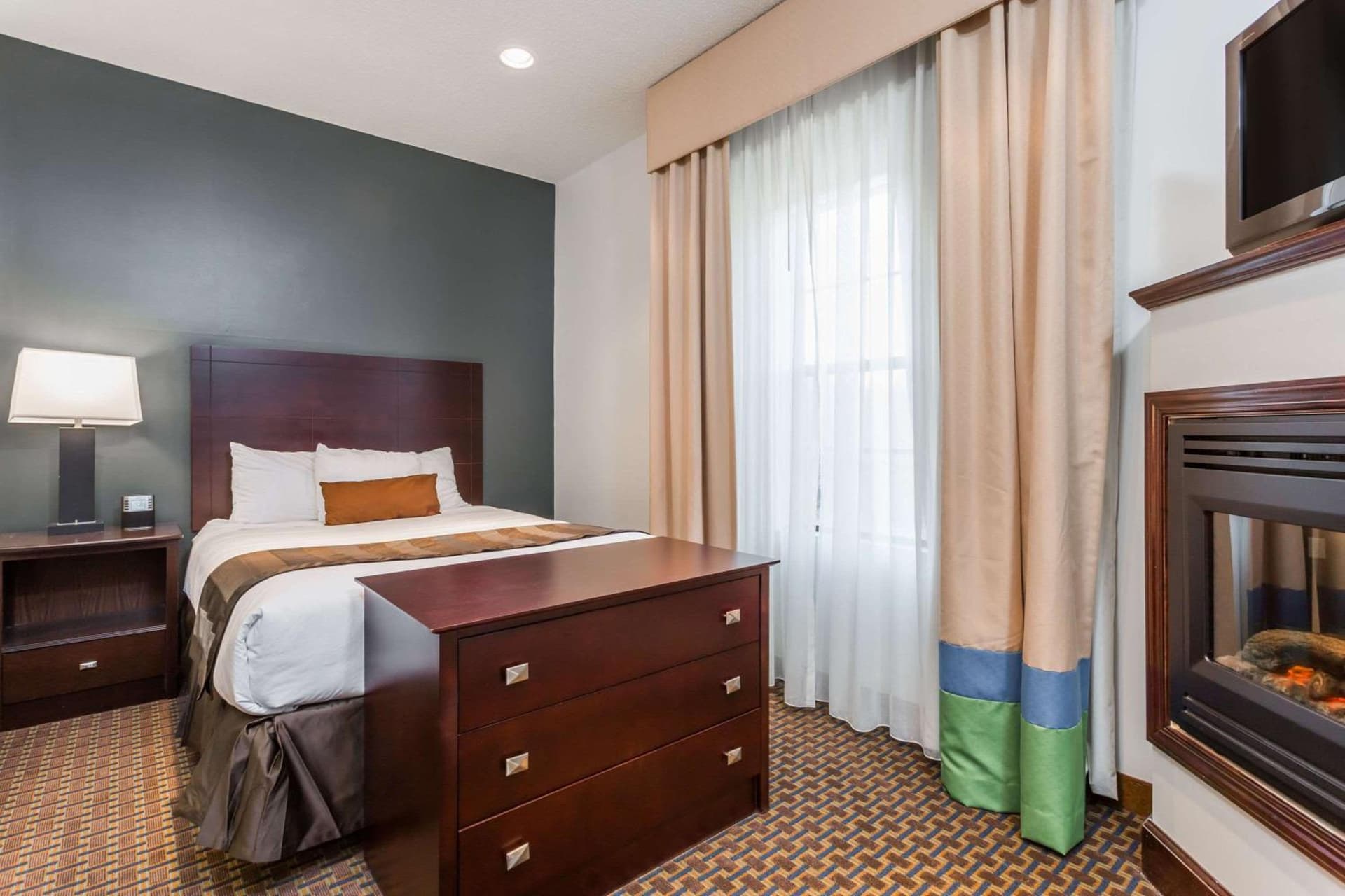Wingate by Wyndham High Point Greensboro Airport South gallery photo in High Point, NC — image 20