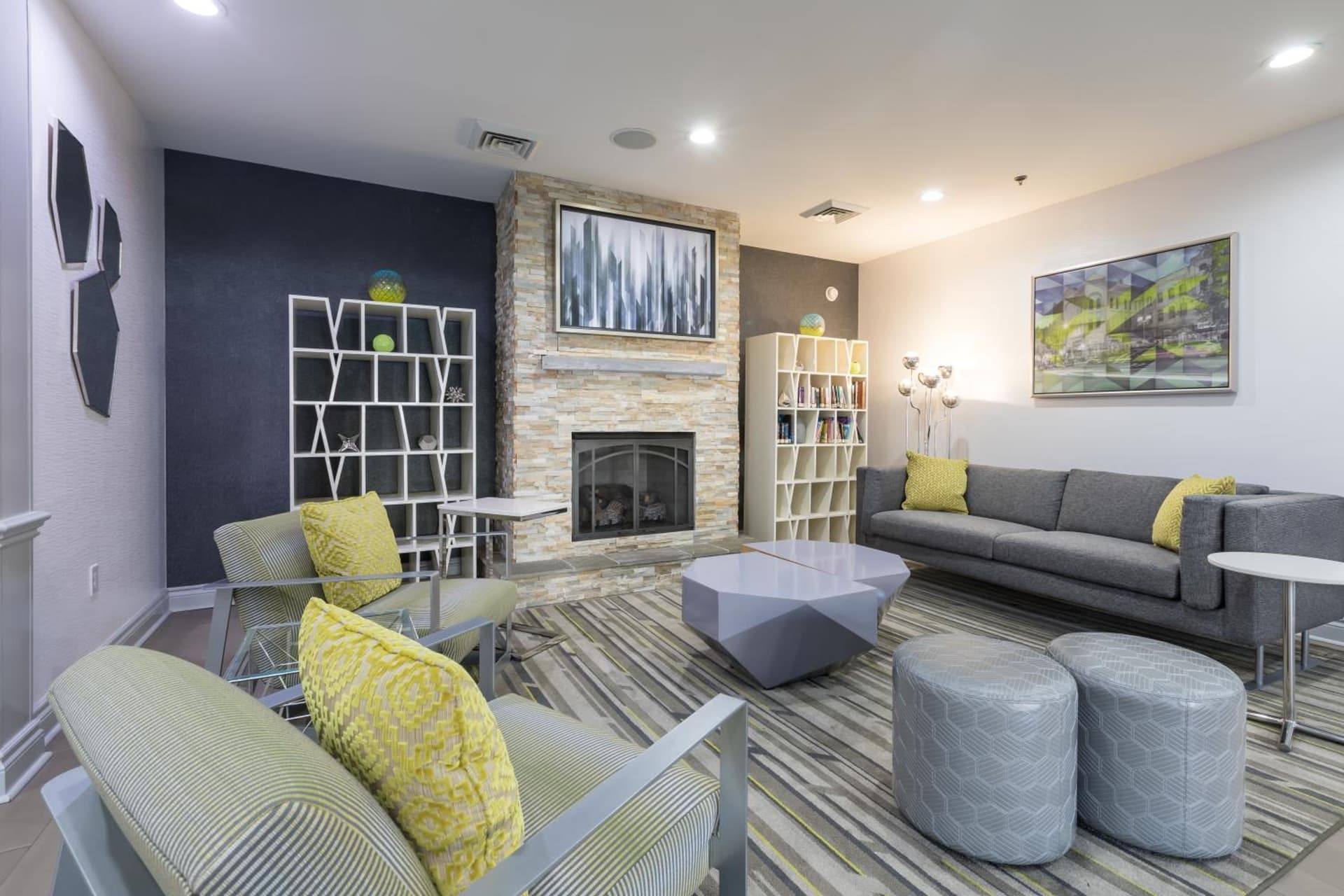 La Quinta Inn & Suites by Wyndham Downtown Asheville gallery photo in Asheville, NC — image 40