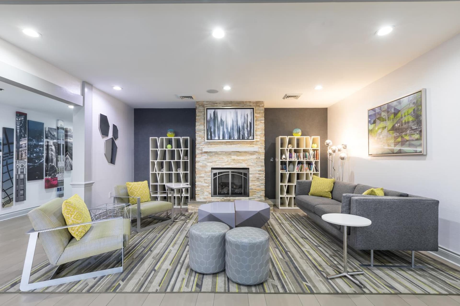 La Quinta Inn & Suites by Wyndham Downtown Asheville gallery photo in Asheville, NC — image 20