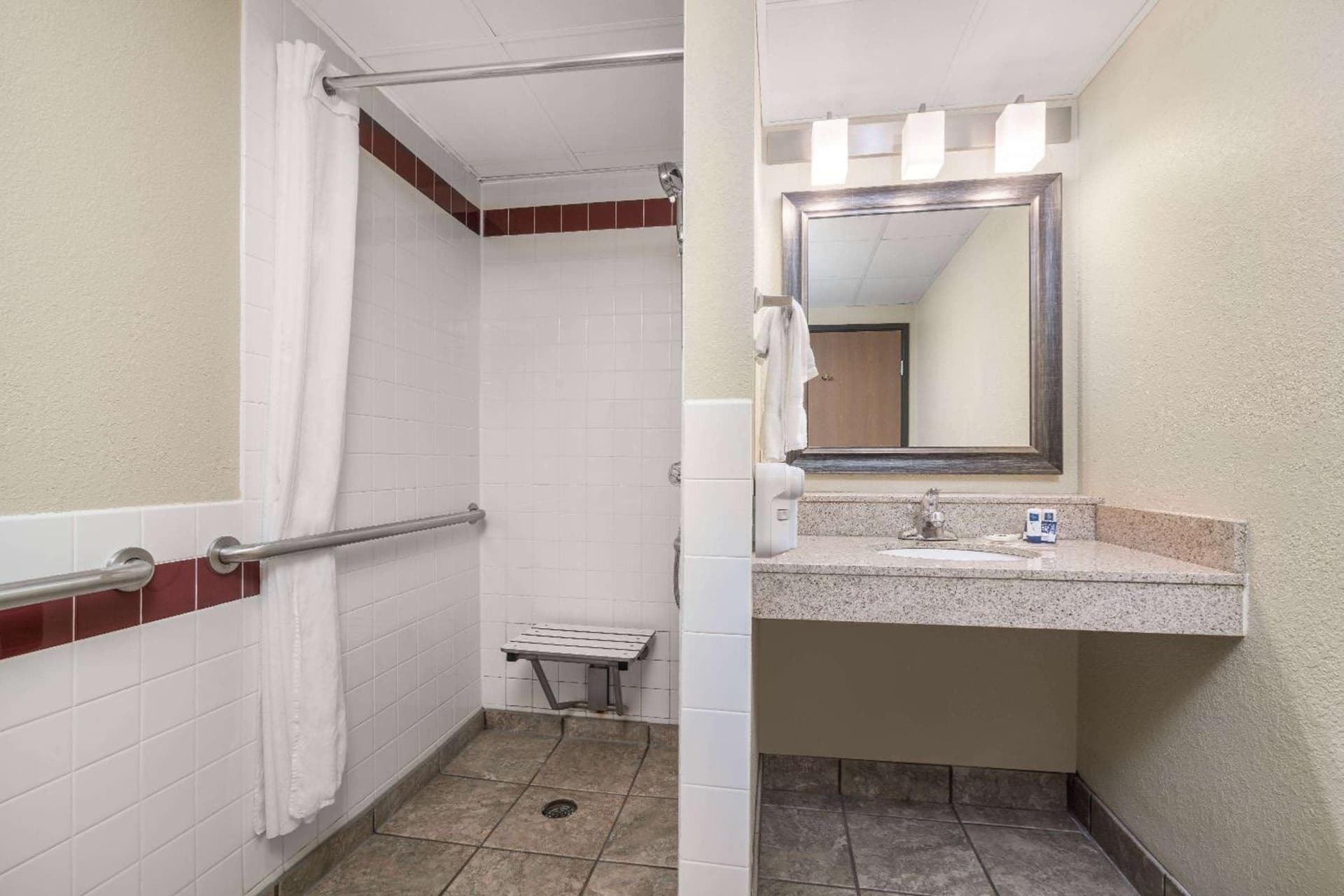 AmericInn by Wyndham Fargo West Acres gallery photo in Fargo, ND — image 56