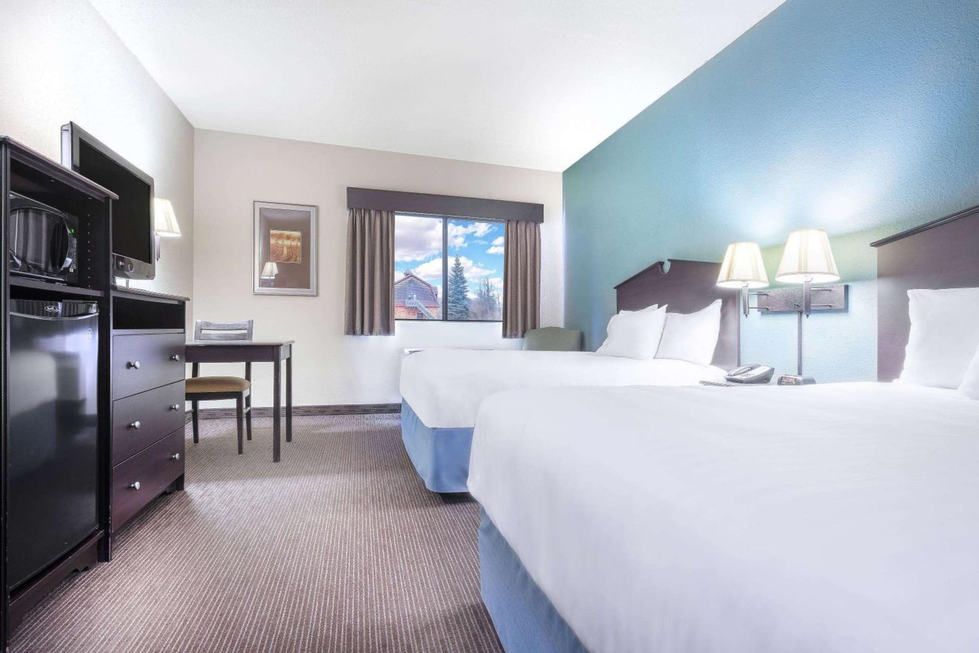 AmericInn by Wyndham Green Bay East gallery photo in Green Bay, WI — image 44