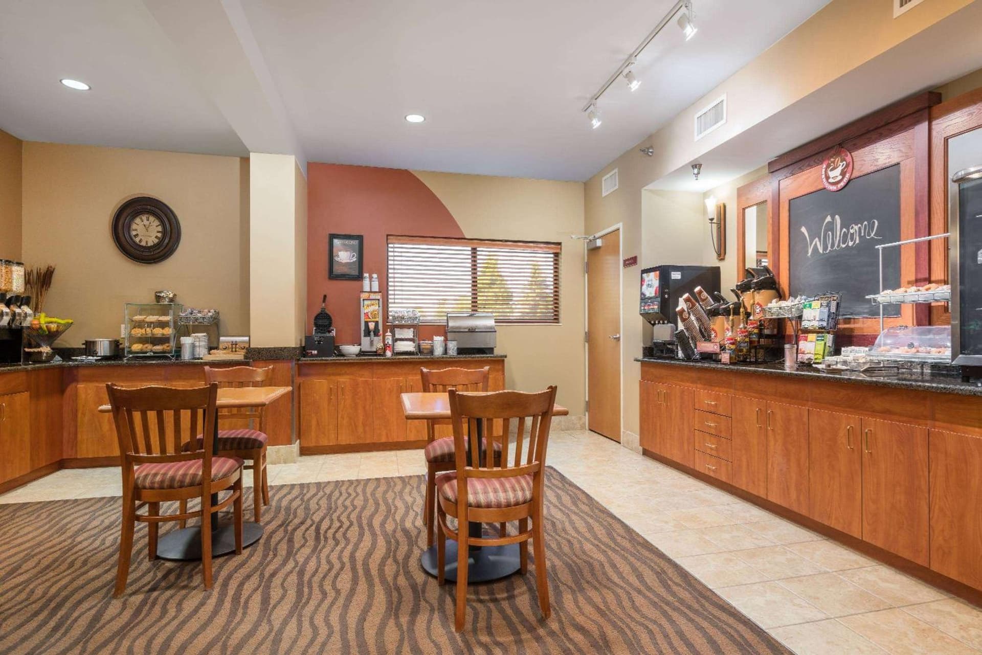 Comfort Inn & Suites Rochester South Mayo Clinic gallery photo in Rochester, MN — image 16