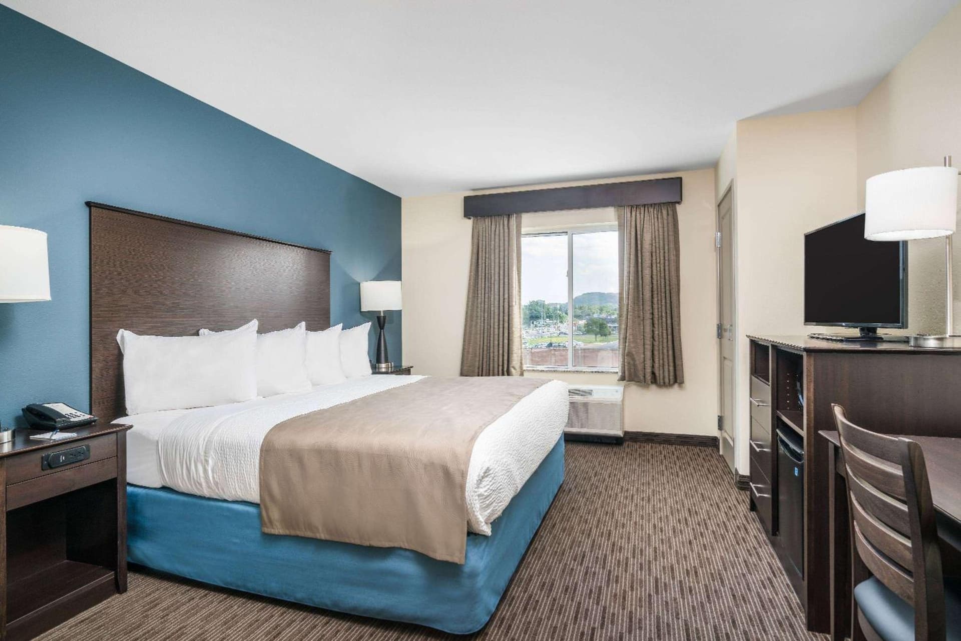 AmericInn by Wyndham Winona gallery photo in Winona, MN — image 33