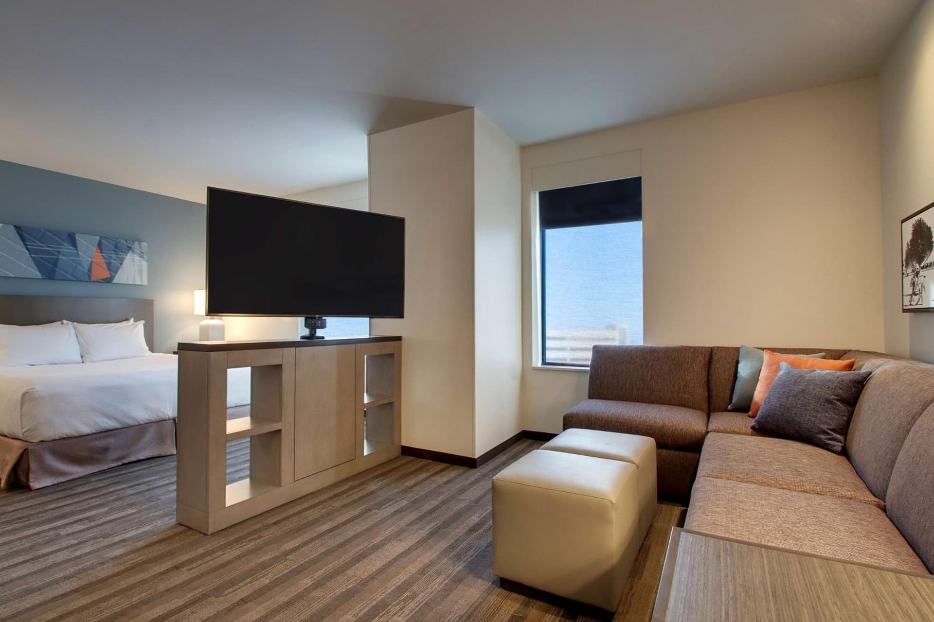 Hyatt House Oak Brook interior in Oak Brook, IL — gallery photo 2