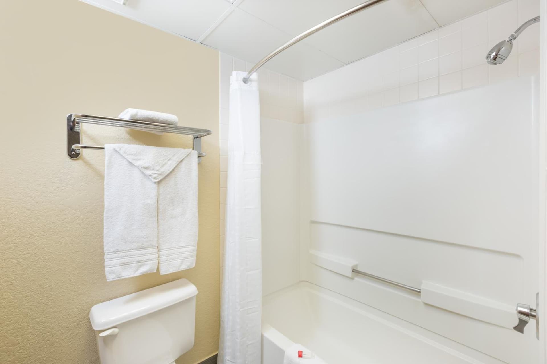 Woodland Inn and Suites Extended Stay gallery photo in Wichita, KS — image 42