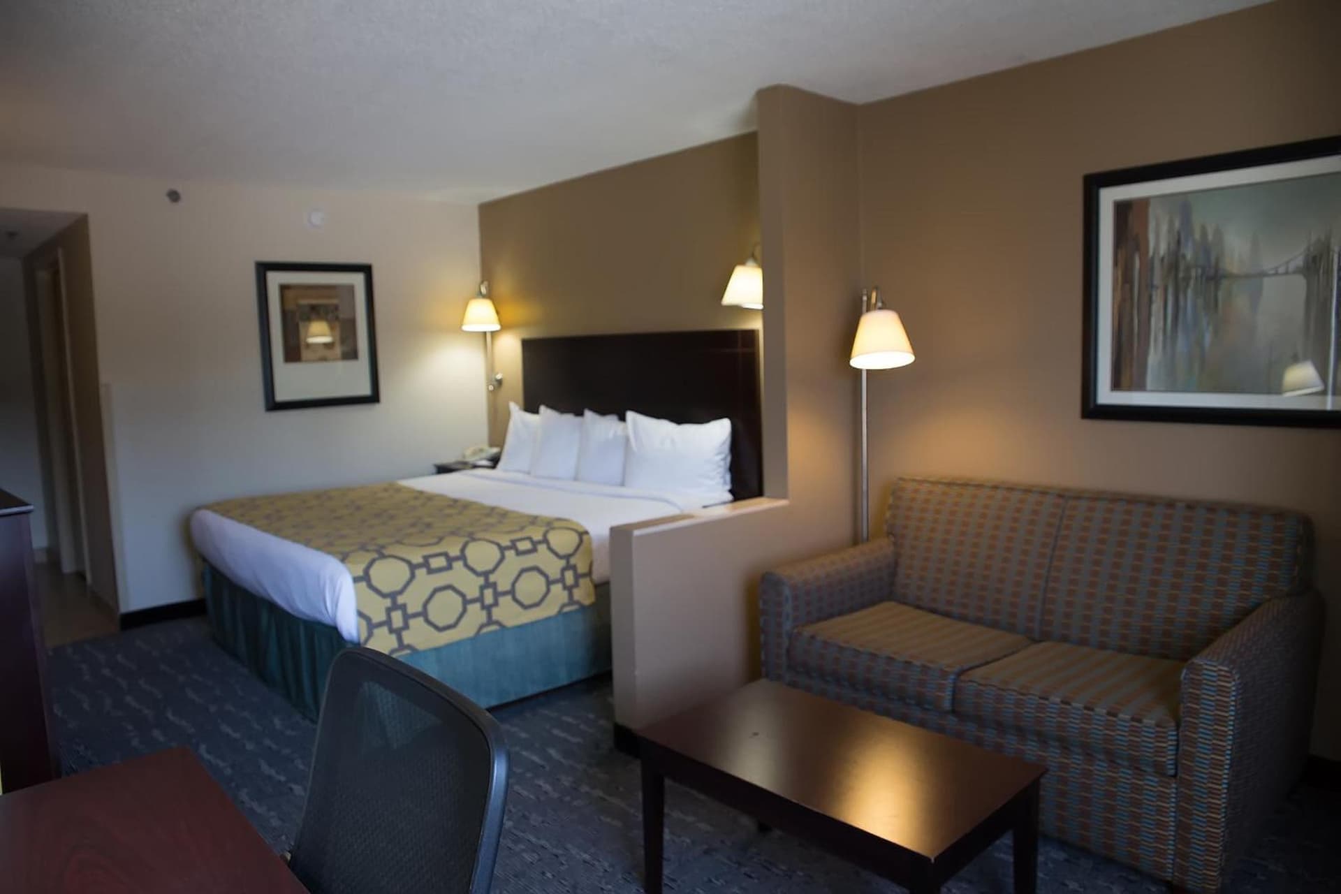 Baymont by Wyndham Saraland gallery photo in Saraland, AL — image 7