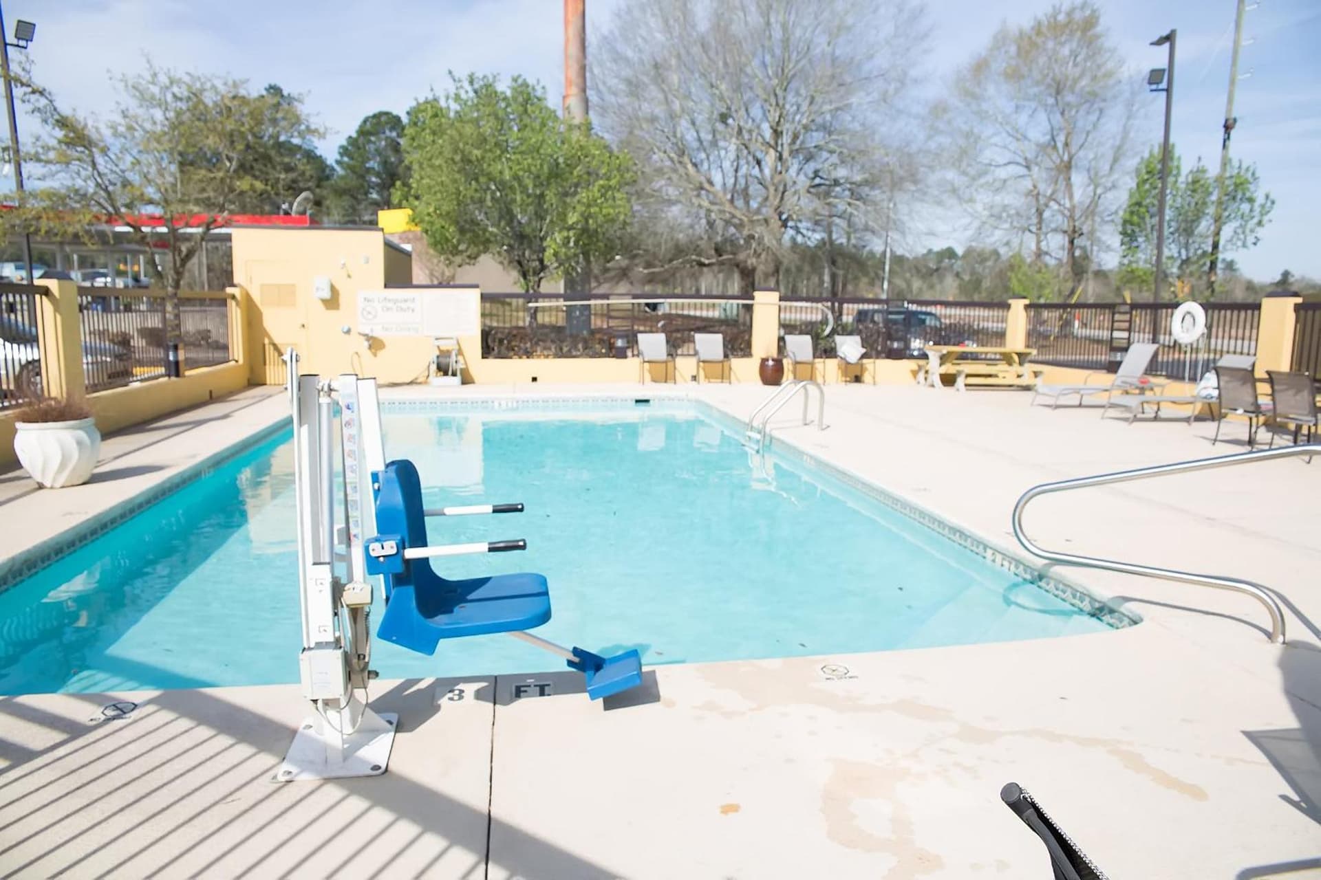 Baymont by Wyndham Saraland gallery photo in Saraland, AL — image 8