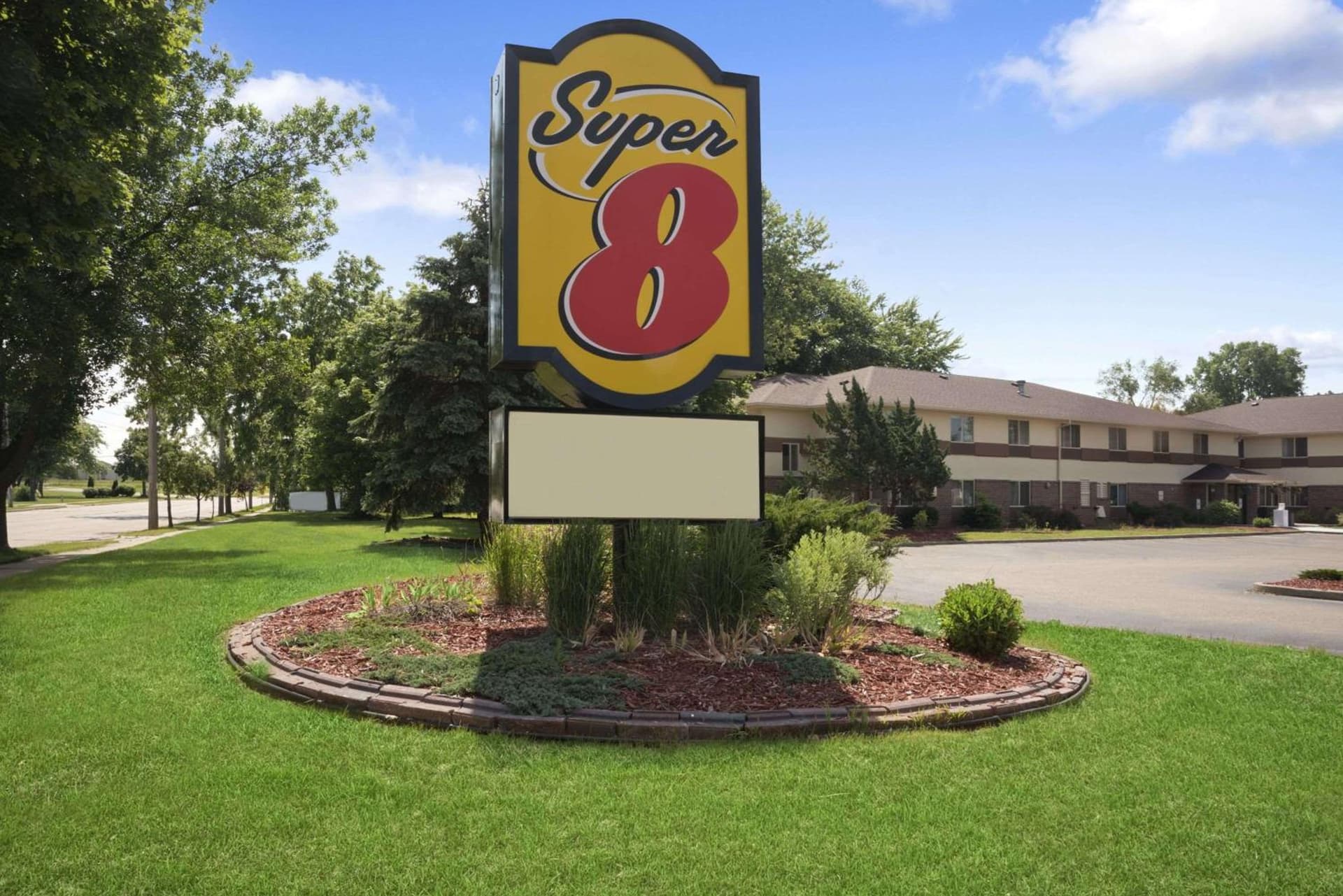 Fairview Inn & Suites Whitewater featured exterior or lobby in Whitewater, WI — similar hotel