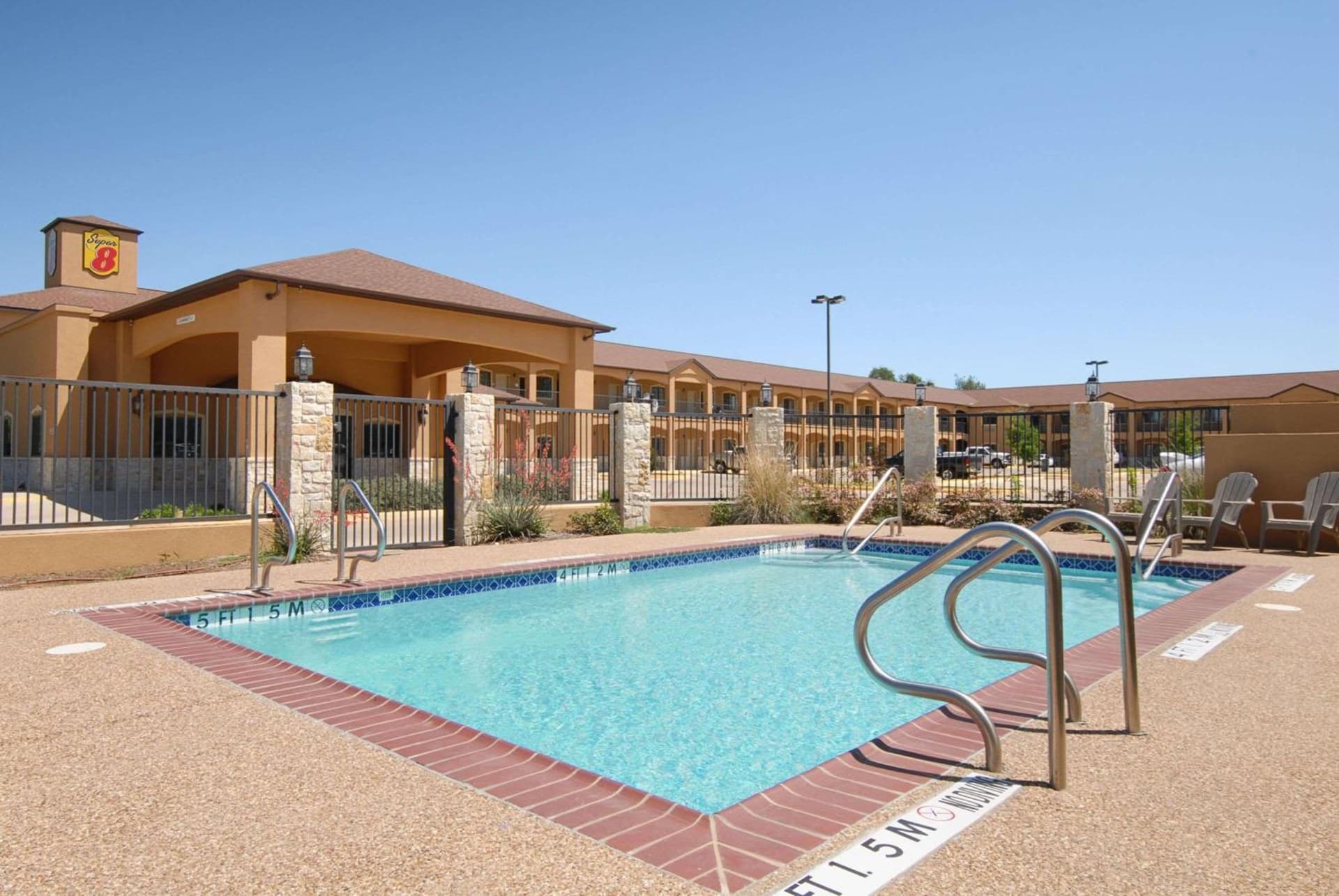 Super 8 by Wyndham Stephenville property views in Stephenville, TX — gallery photo 3