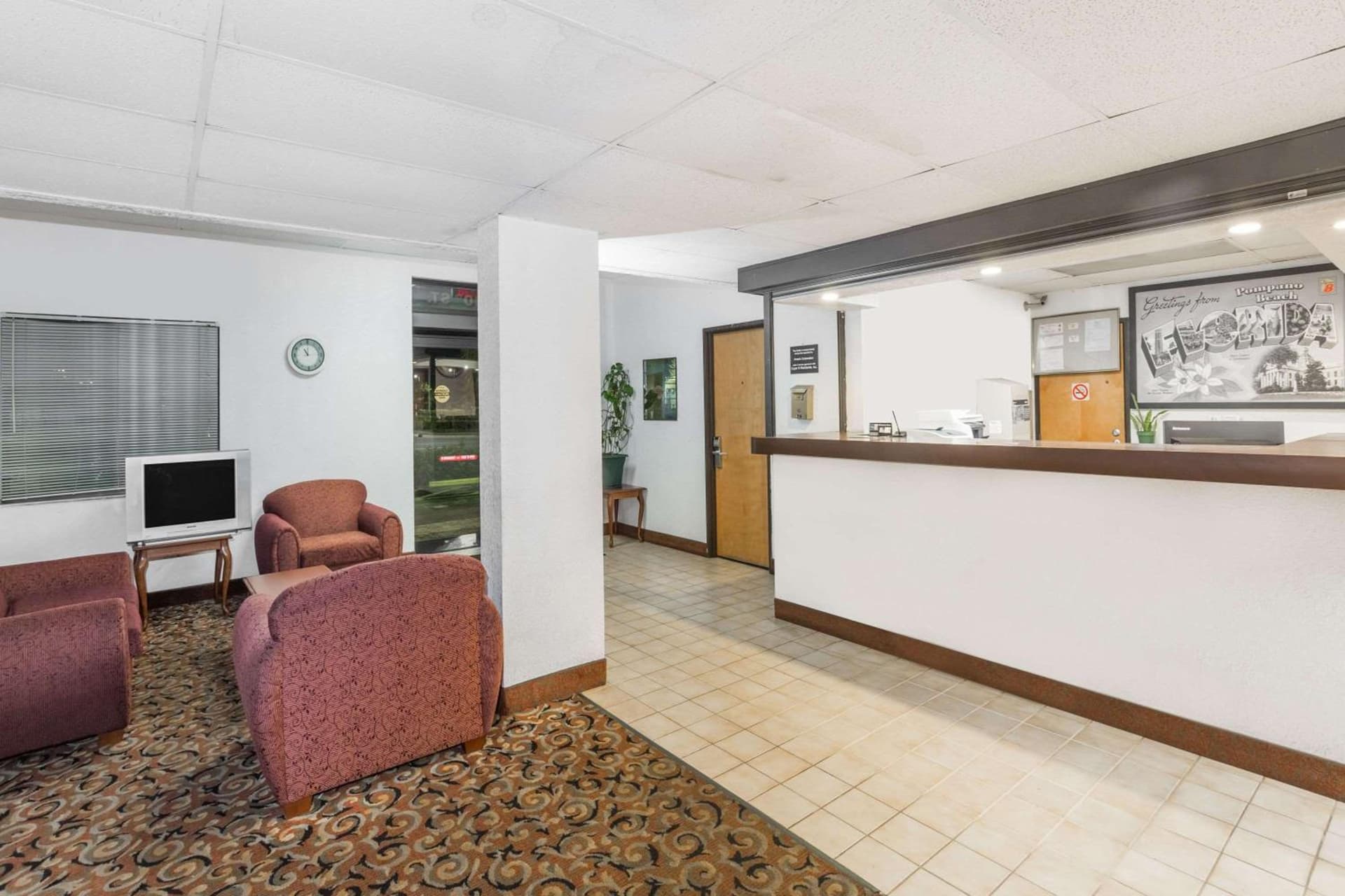 Super 8 by Wyndham Pompano Beach property views in Pompano Beach, FL — gallery photo 3