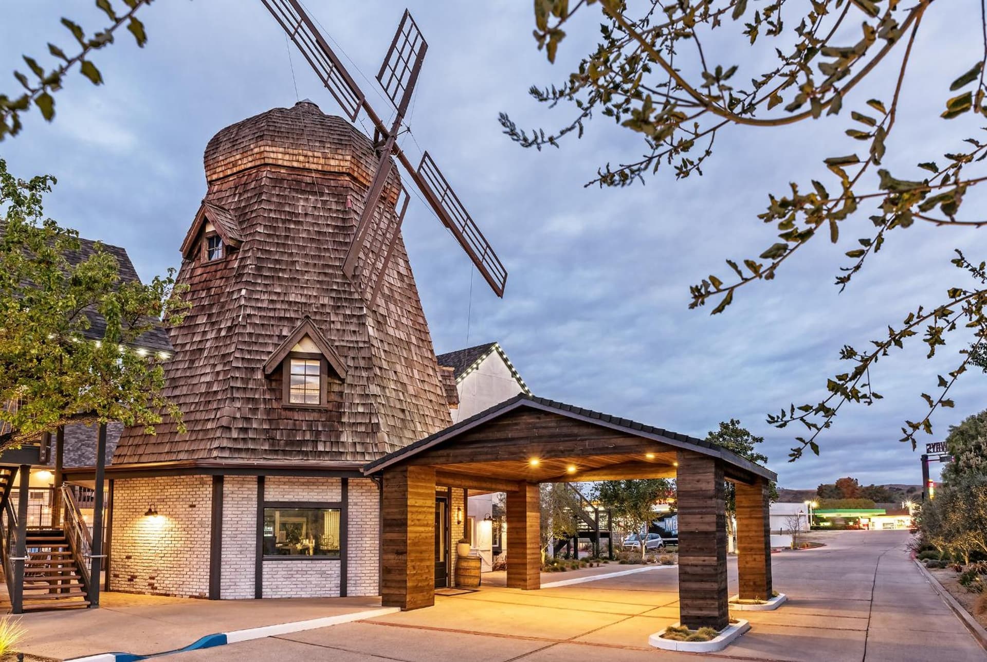 Sideways Inn featured exterior or lobby in Buellton, CA — similar hotel