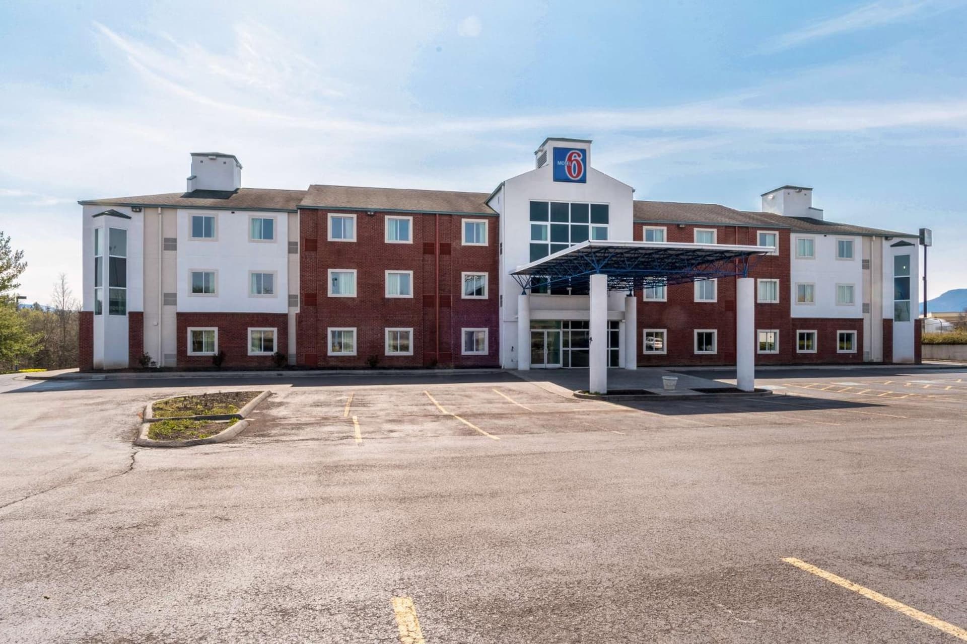 Motel 6-Newport, TN property views in Newport, TN — gallery photo 3