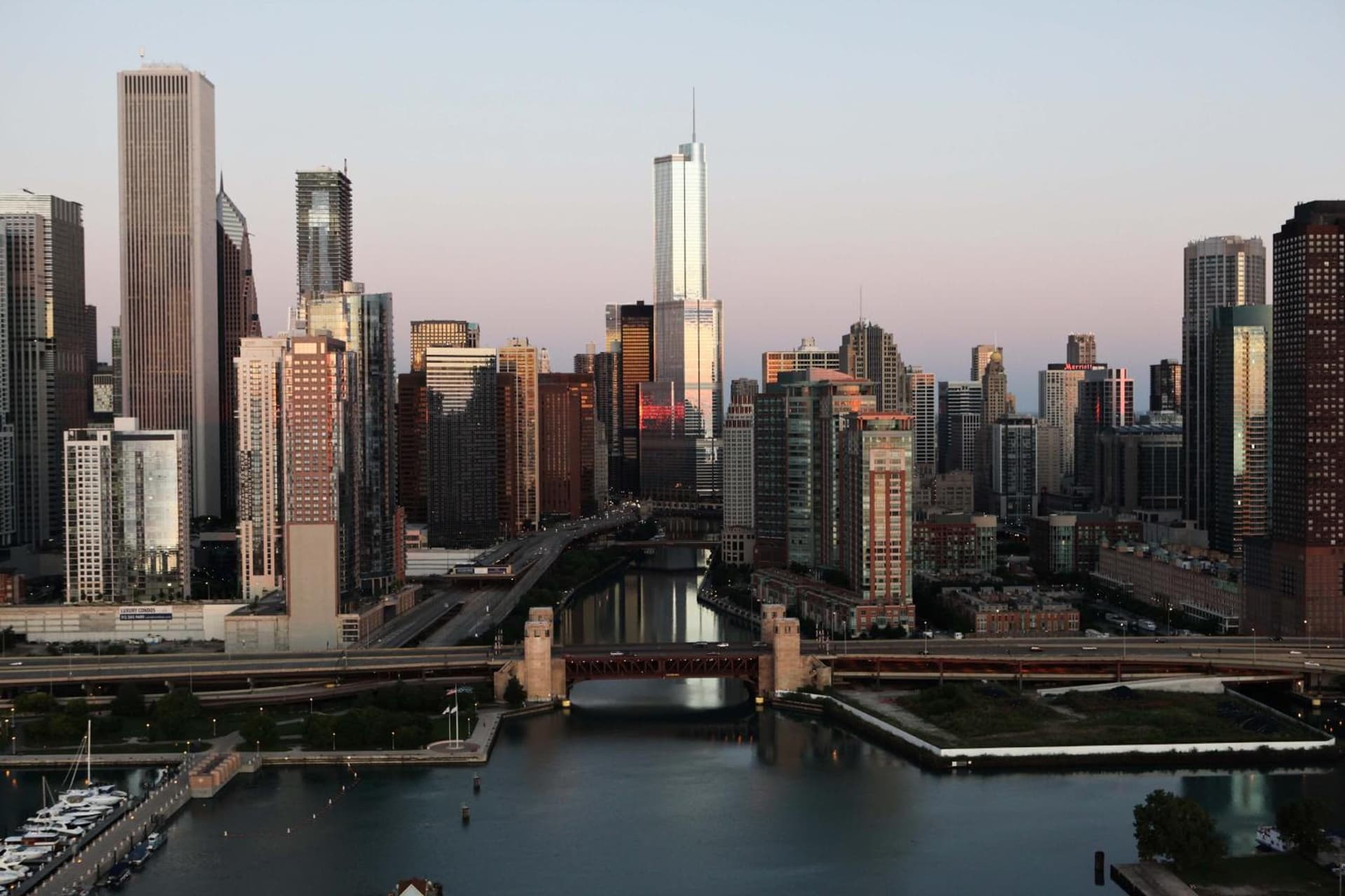 Trump International Hotel & Tower Chicago gallery photo in Chicago, IL — image 15