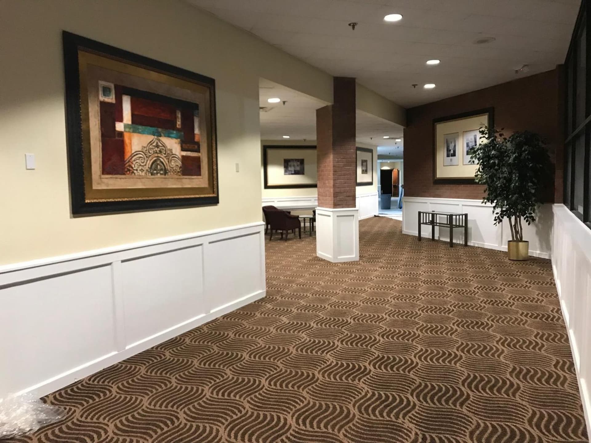 Days Inn & Suites by Wyndham Tallahassee Conf Center I-10 gallery photo in Tallahassee, FL — image 39