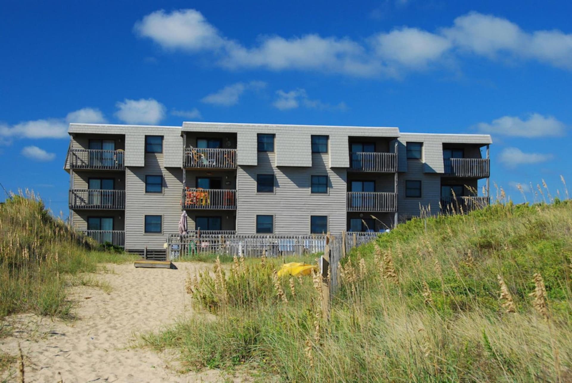 Admirals View III by KEES Vacations featured exterior or lobby in Kill Devil Hills, NC — similar hotel
