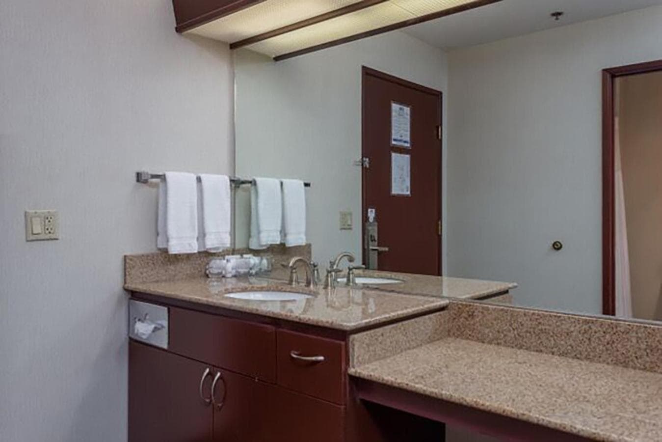 Shilo Inn Suites - Idaho Falls gallery photo in Idaho Falls, ID — image 11