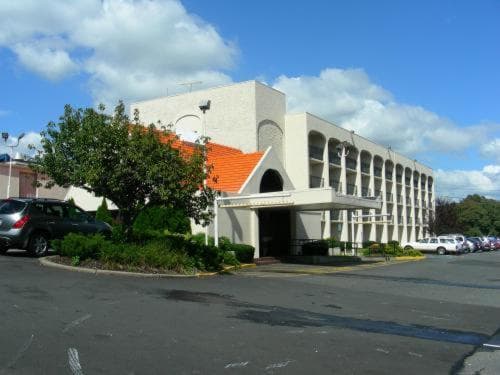Howard Johnson by Wyndham Clifton NJ property views in Clifton, NJ — gallery photo 3
