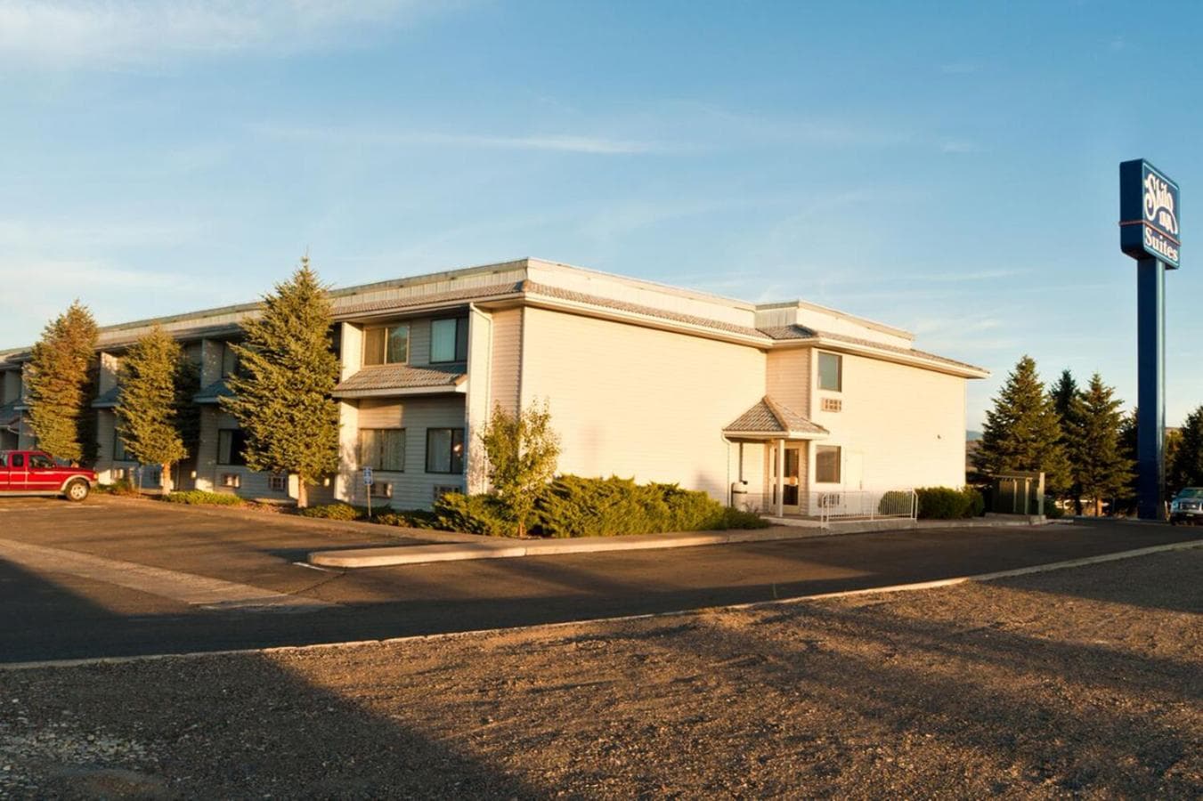Shilo Inn Elko featured exterior or lobby in Elko, NV — similar hotel