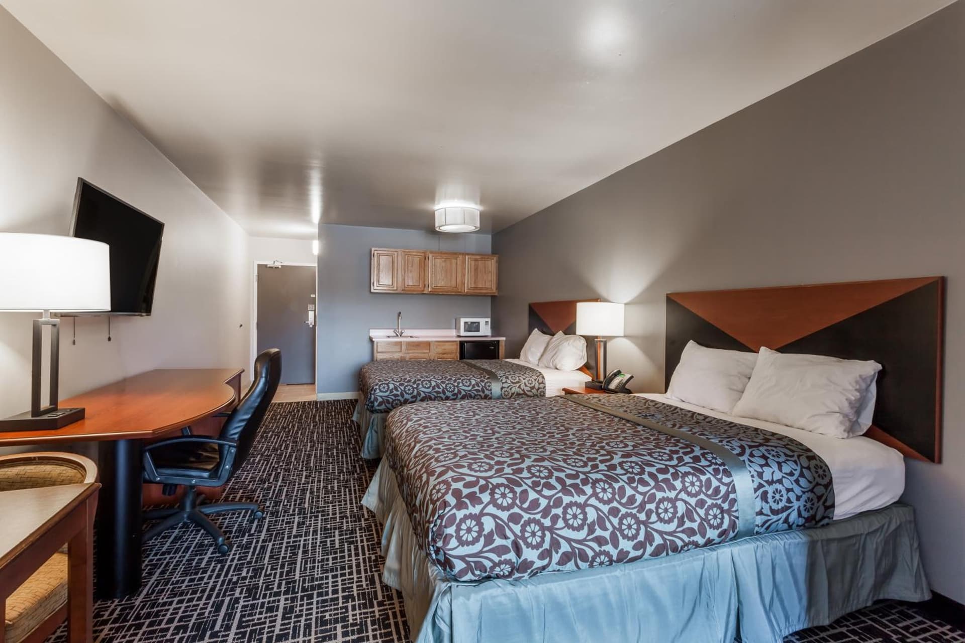 Days Inn & Suites by Wyndham Lancaster Amish Country gallery photo in Lancaster, PA — image 62