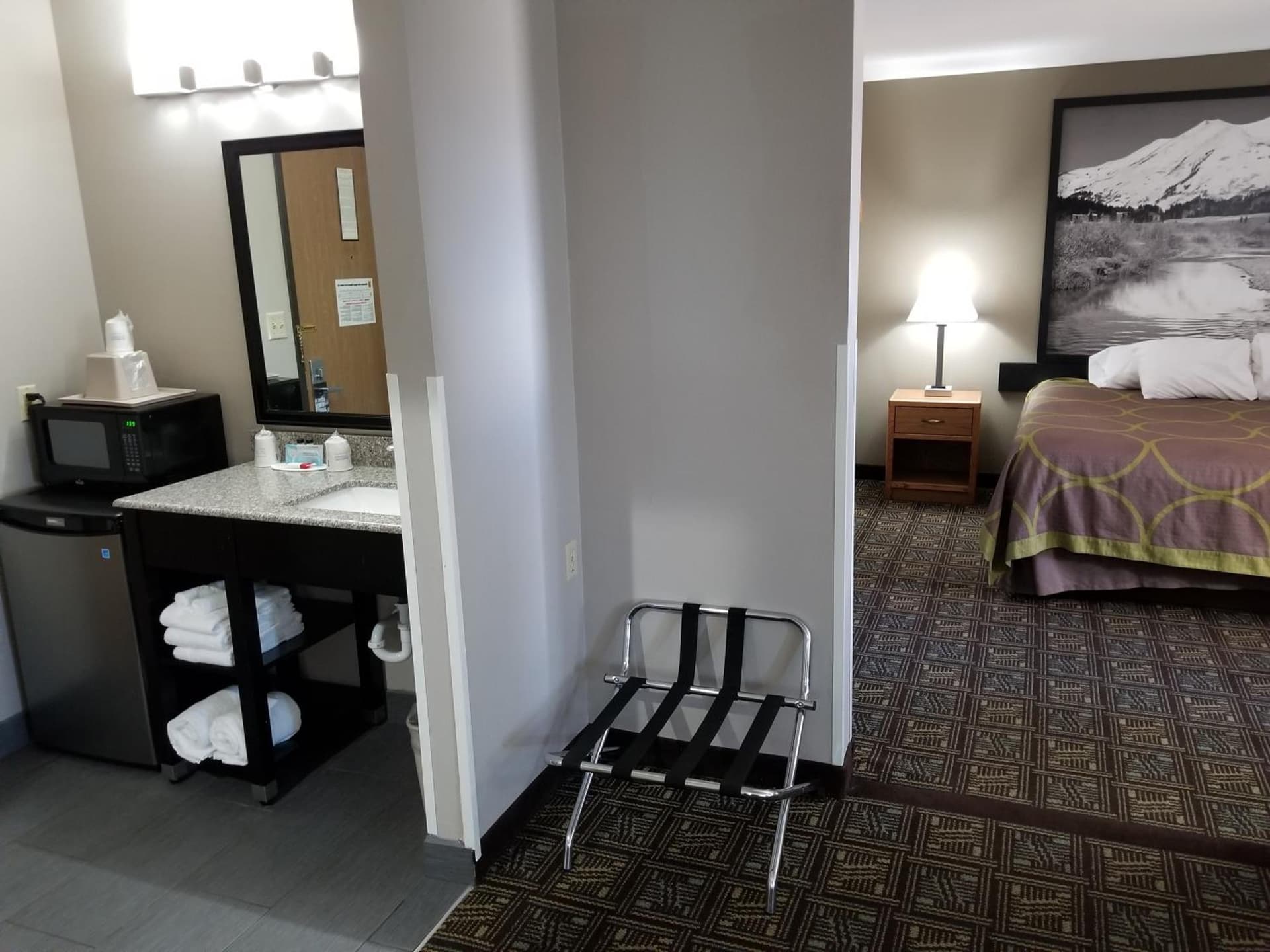Super 8 by Wyndham Fort Collins gallery photo in Fort Collins, CO — image 19