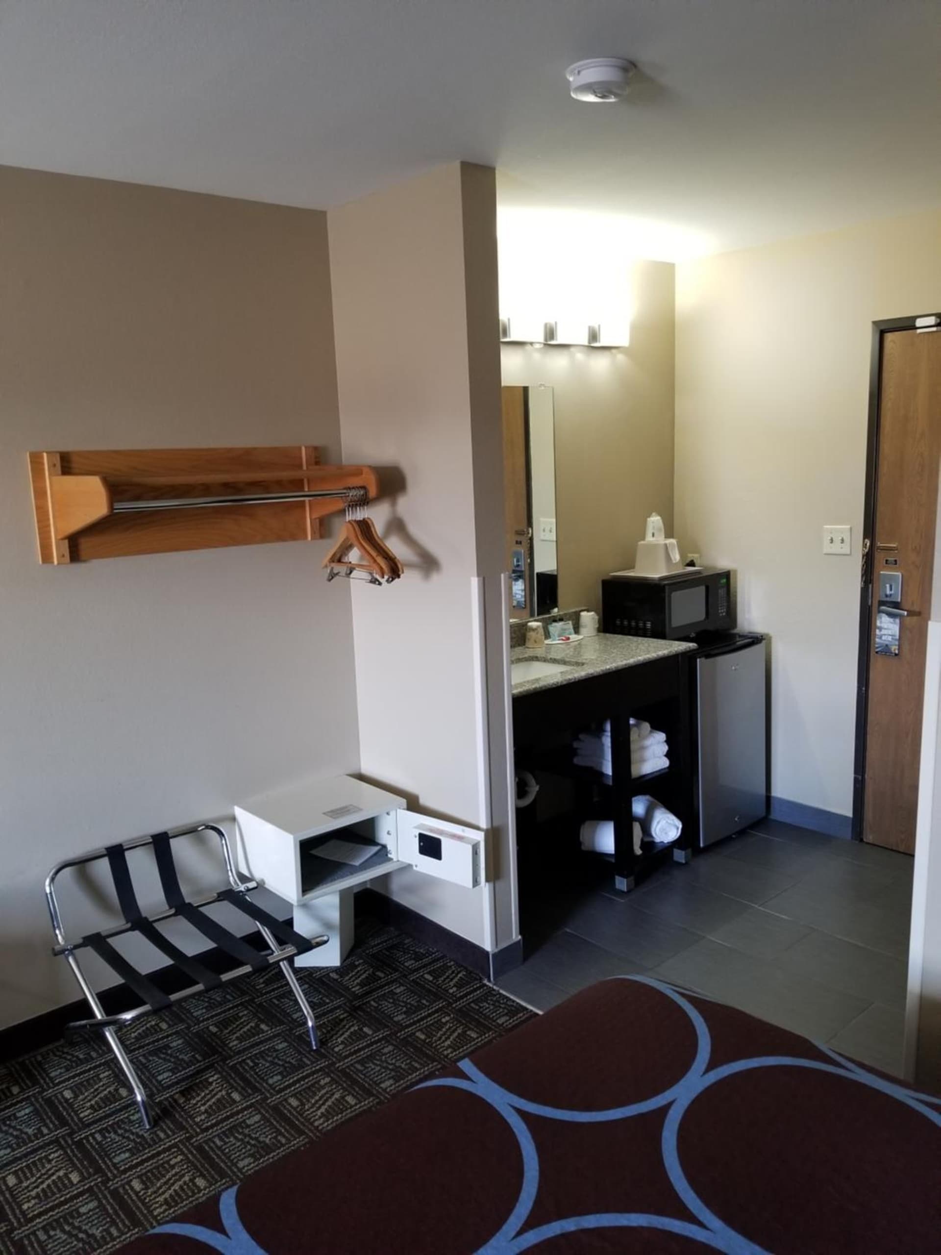 Super 8 by Wyndham Fort Collins gallery photo in Fort Collins, CO — image 14