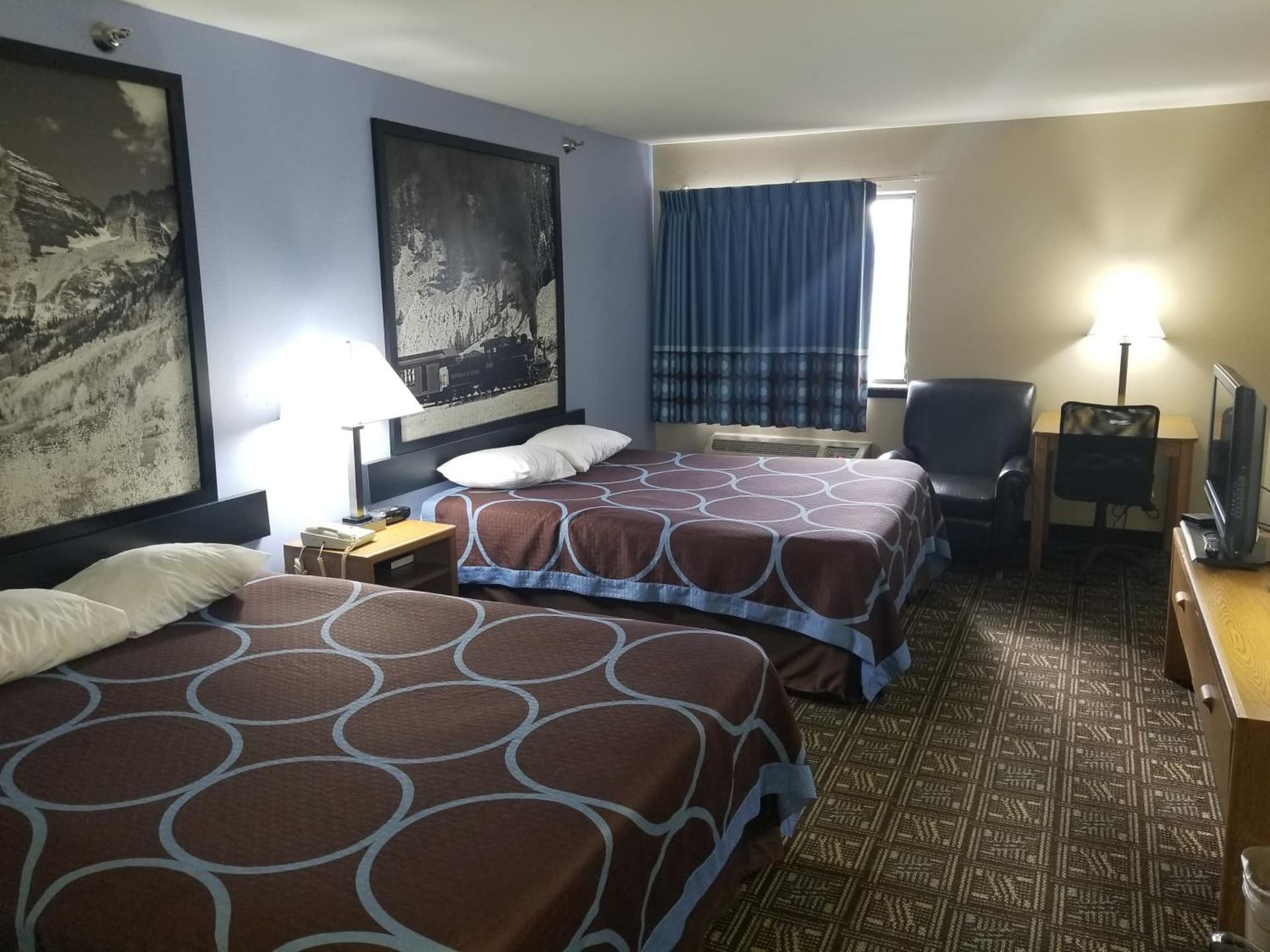 Super 8 by Wyndham Fort Collins gallery photo in Fort Collins, CO — image 21