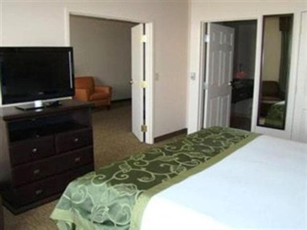 Holiday Inn Express & Suites Oro Valley-Tucson North by IHG property views in Oro Valley, AZ — gallery photo 3