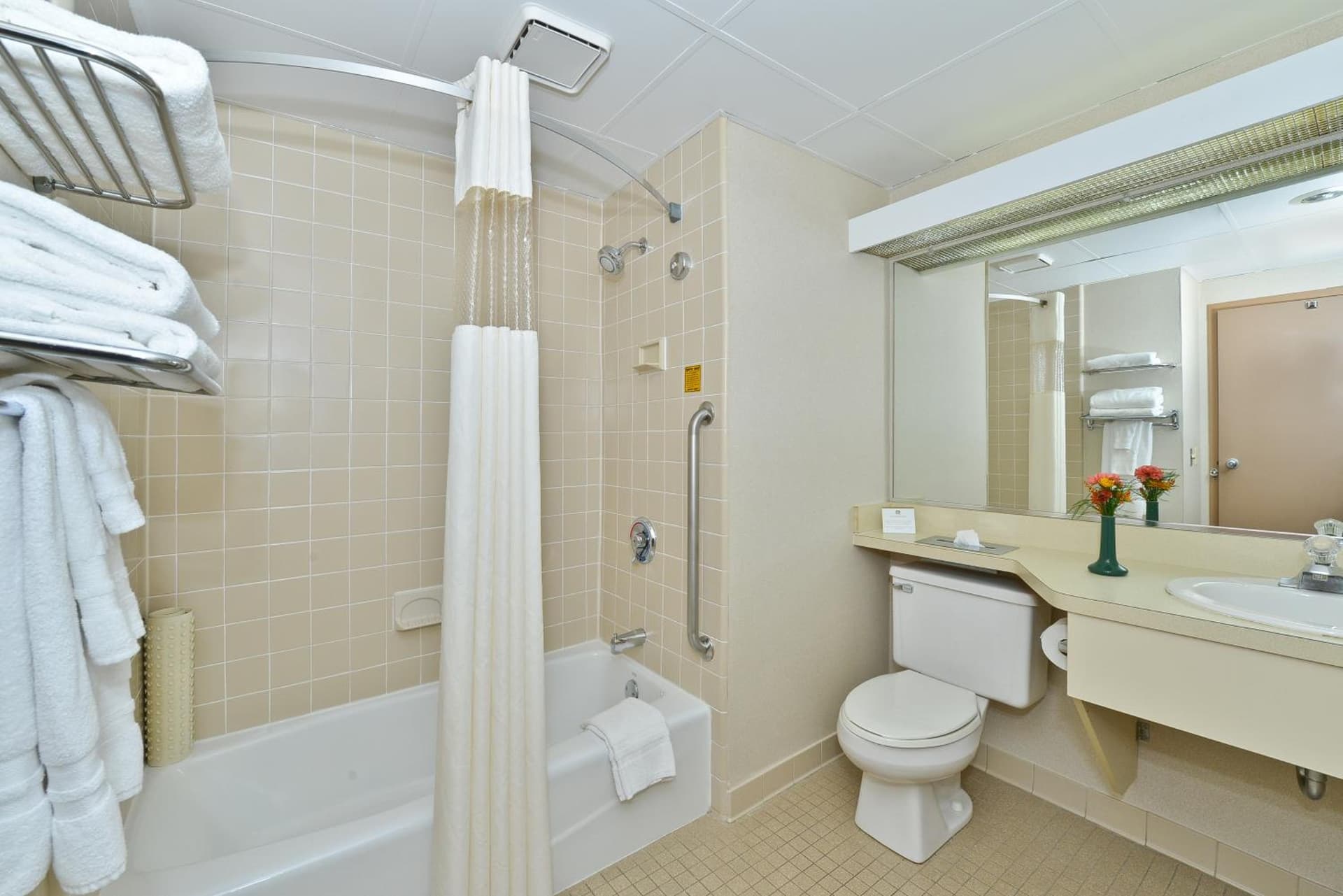 DoubleTree by Hilton Wilkes-Barre gallery photo in Wilkes-Barre, PA — image 21