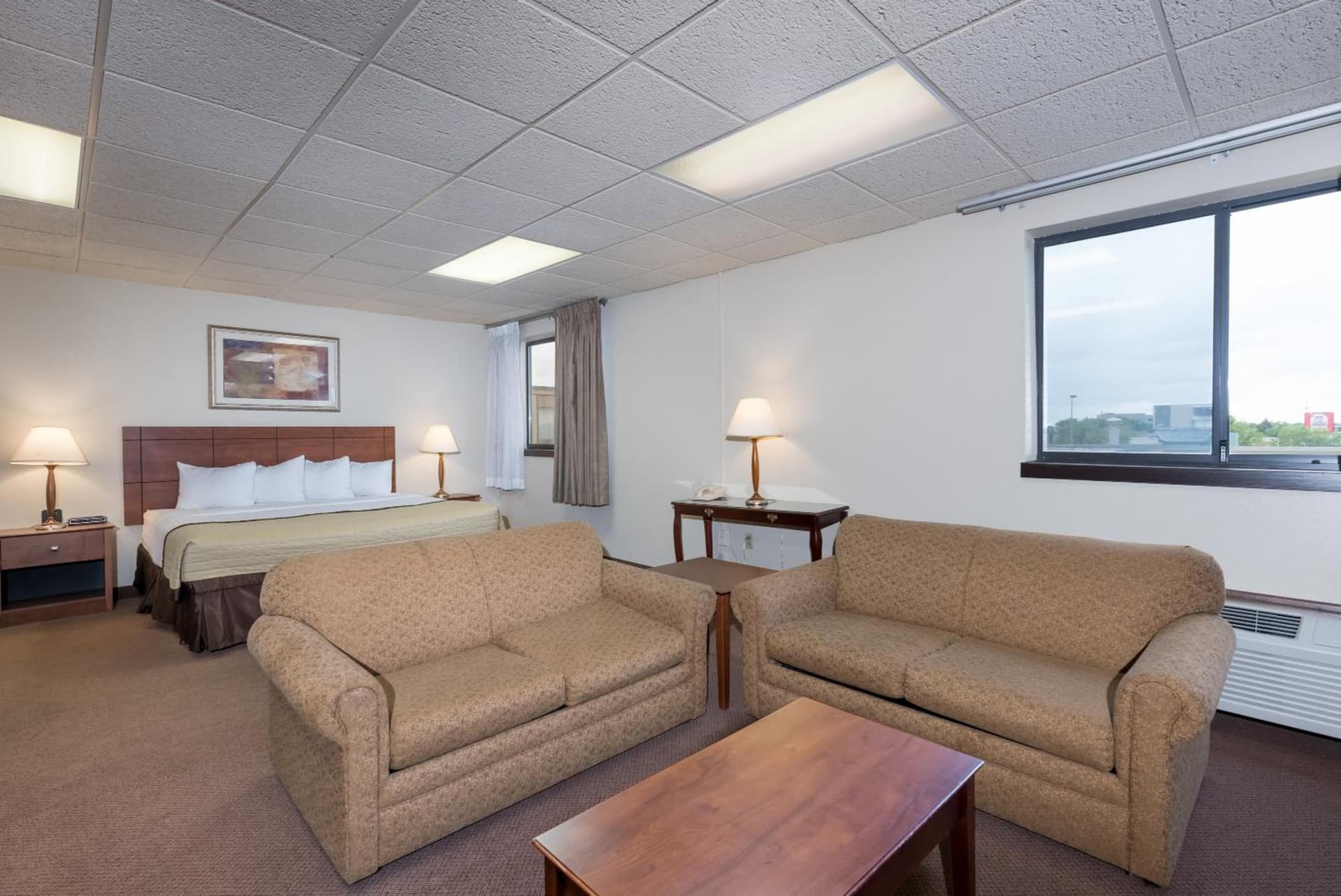 Ramada by Wyndham Fargo gallery photo in Fargo, ND — image 43