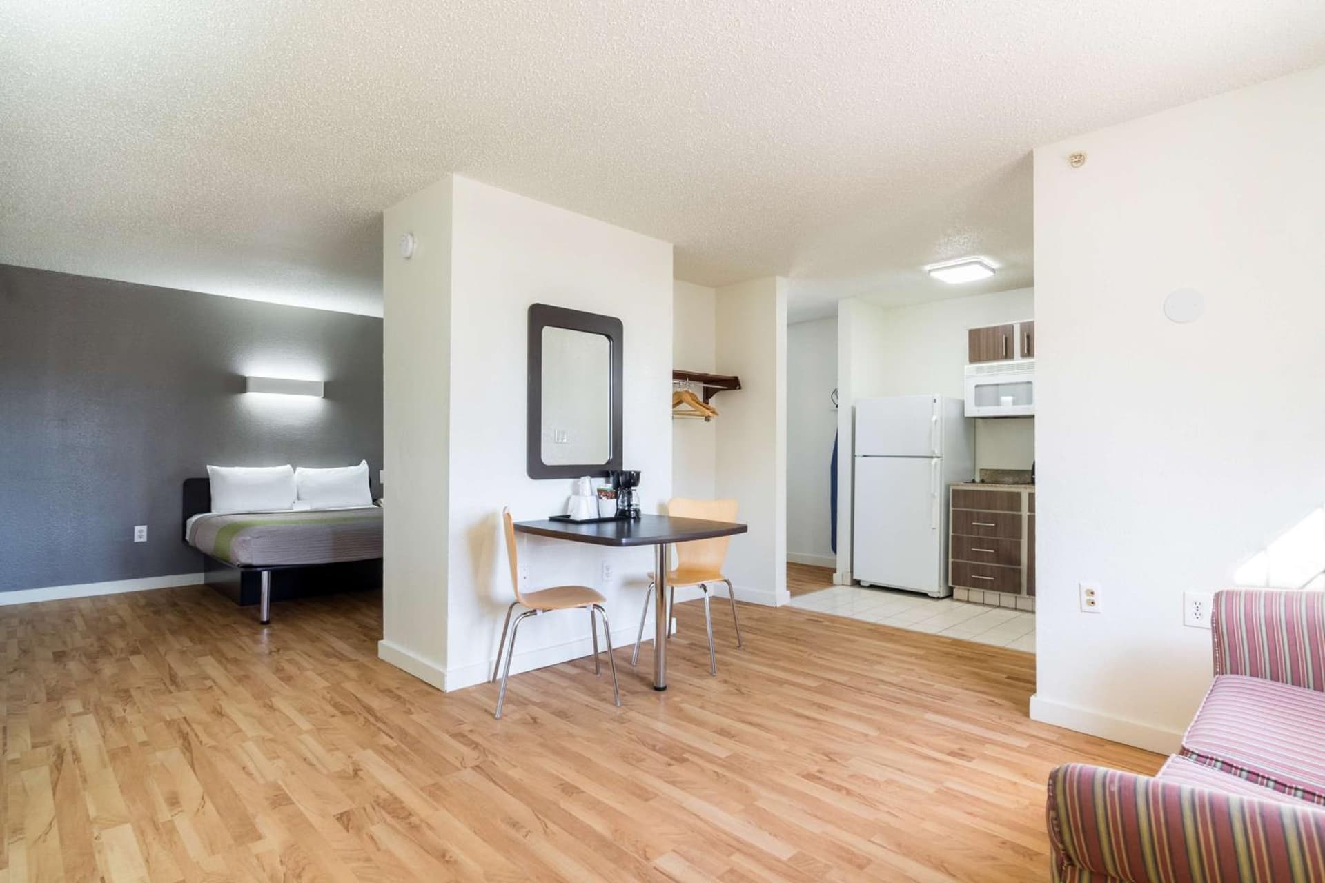 Studio 6-Plano, TX - Dallas - Plano Medical Center gallery photo in Plano, TX — image 17