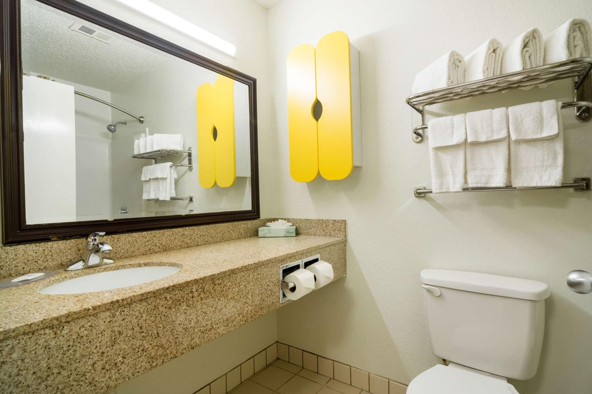 Studio 6-Plano, TX - Dallas - Plano Medical Center property views in Plano, TX — gallery photo 3