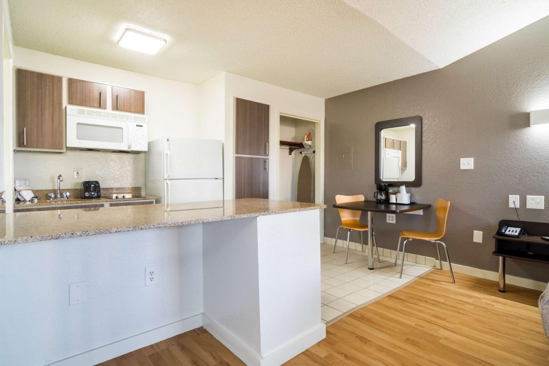 Studio 6-Plano, TX - Dallas - Plano Medical Center gallery photo in Plano, TX — image 30