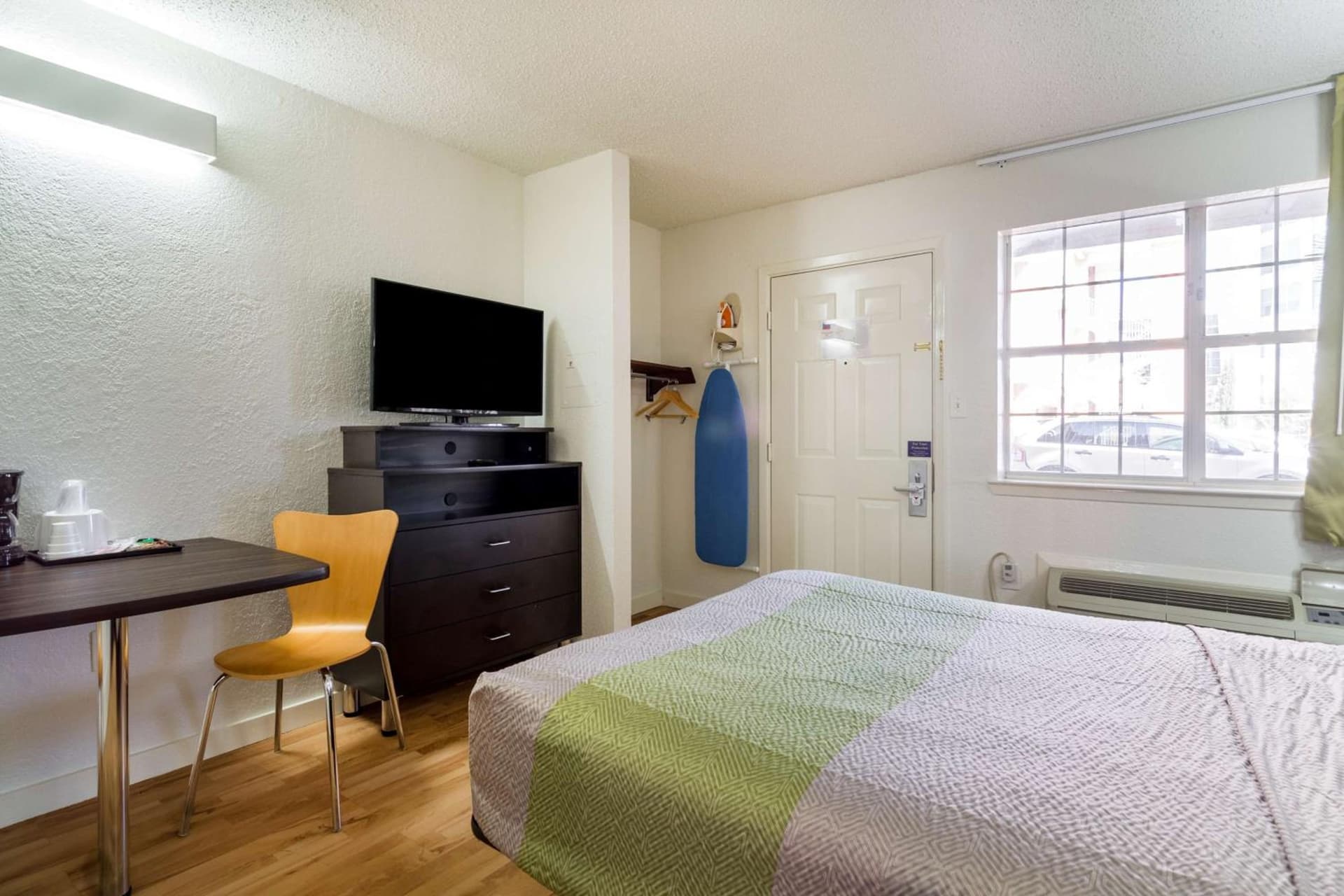 Studio 6-Plano, TX - Dallas - Plano Medical Center gallery photo in Plano, TX — image 29