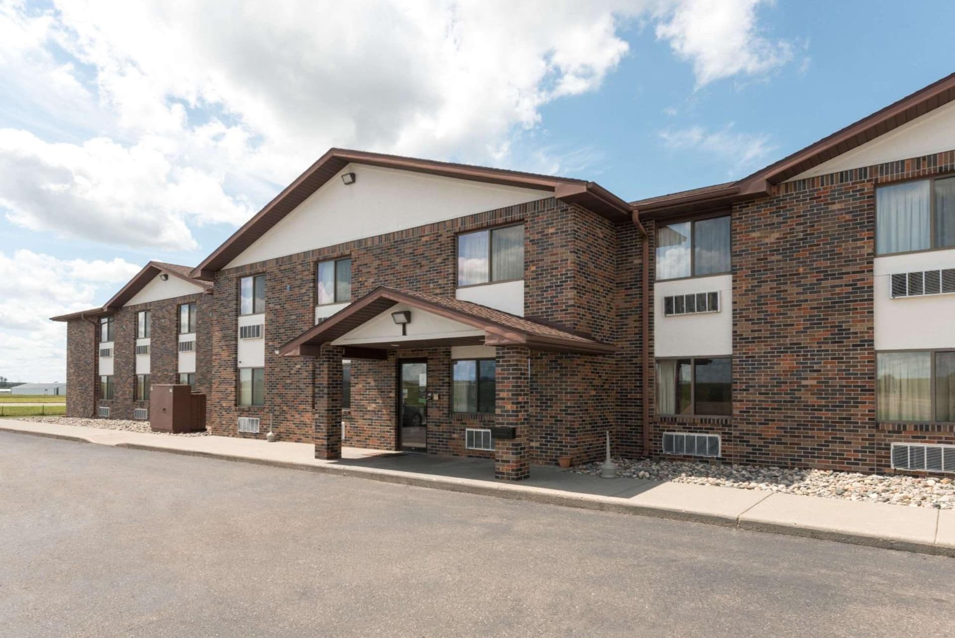 Super 8 by Wyndham Perham featured exterior or lobby in Perham, MN — similar hotel