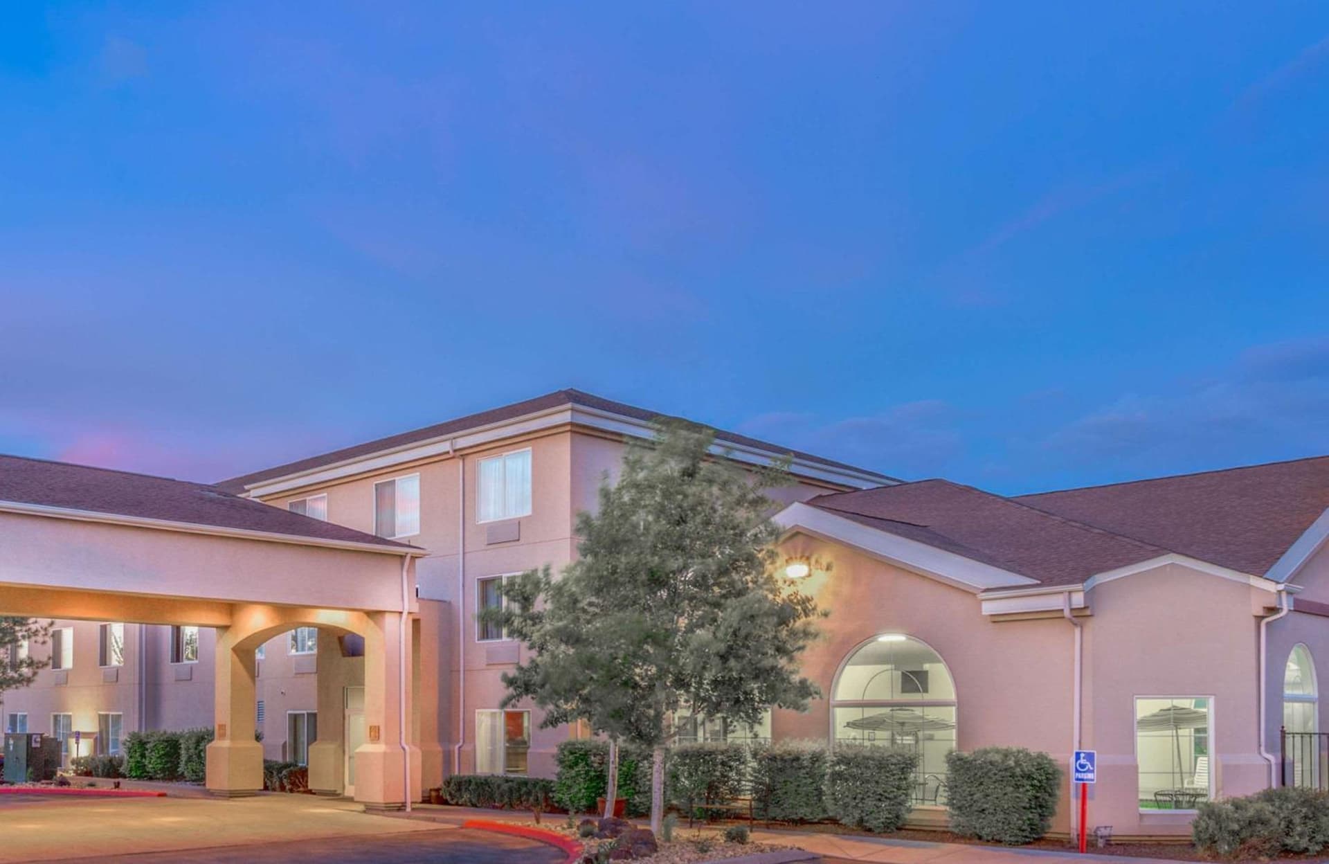 Super 8 by Wyndham Heyburn featured exterior or lobby in Burley, ID — similar hotel