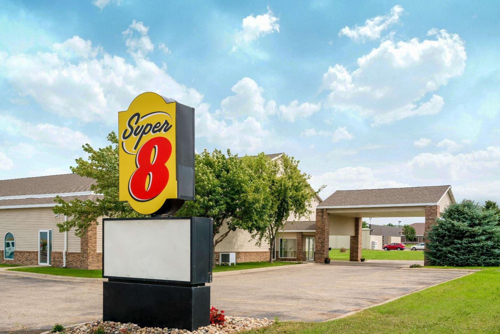 Super 8 by Wyndham Beresford featured exterior or lobby in Beresford, SD — similar hotel