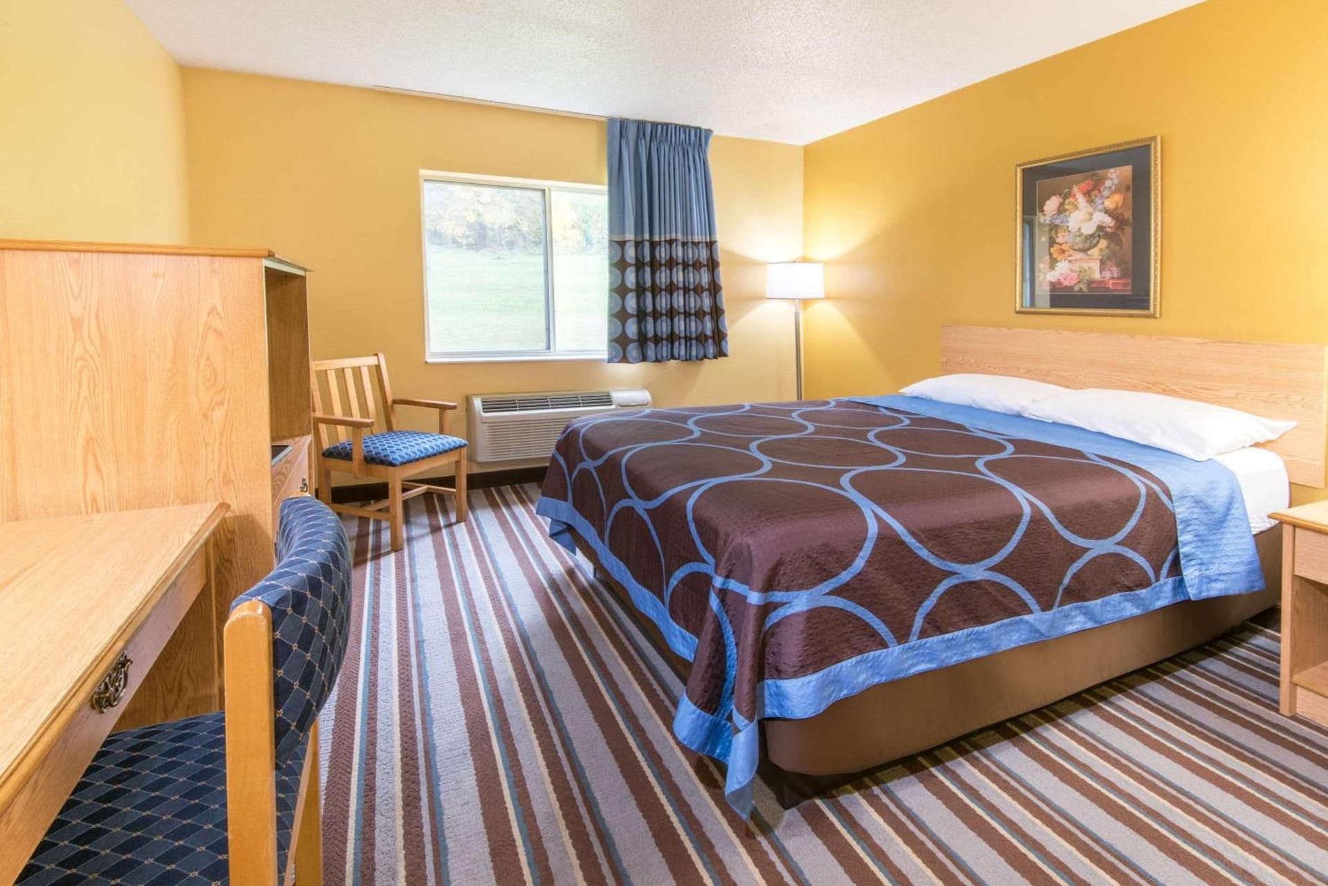 Super 8 by Wyndham Medina gallery photo in Medina, OH — image 17