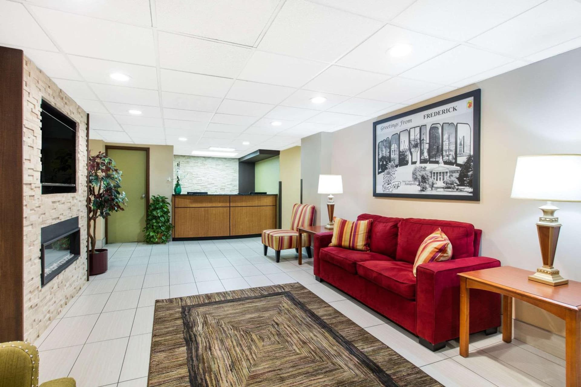 Super 8 by Wyndham Frederick interior in Frederick, MD — gallery photo 2