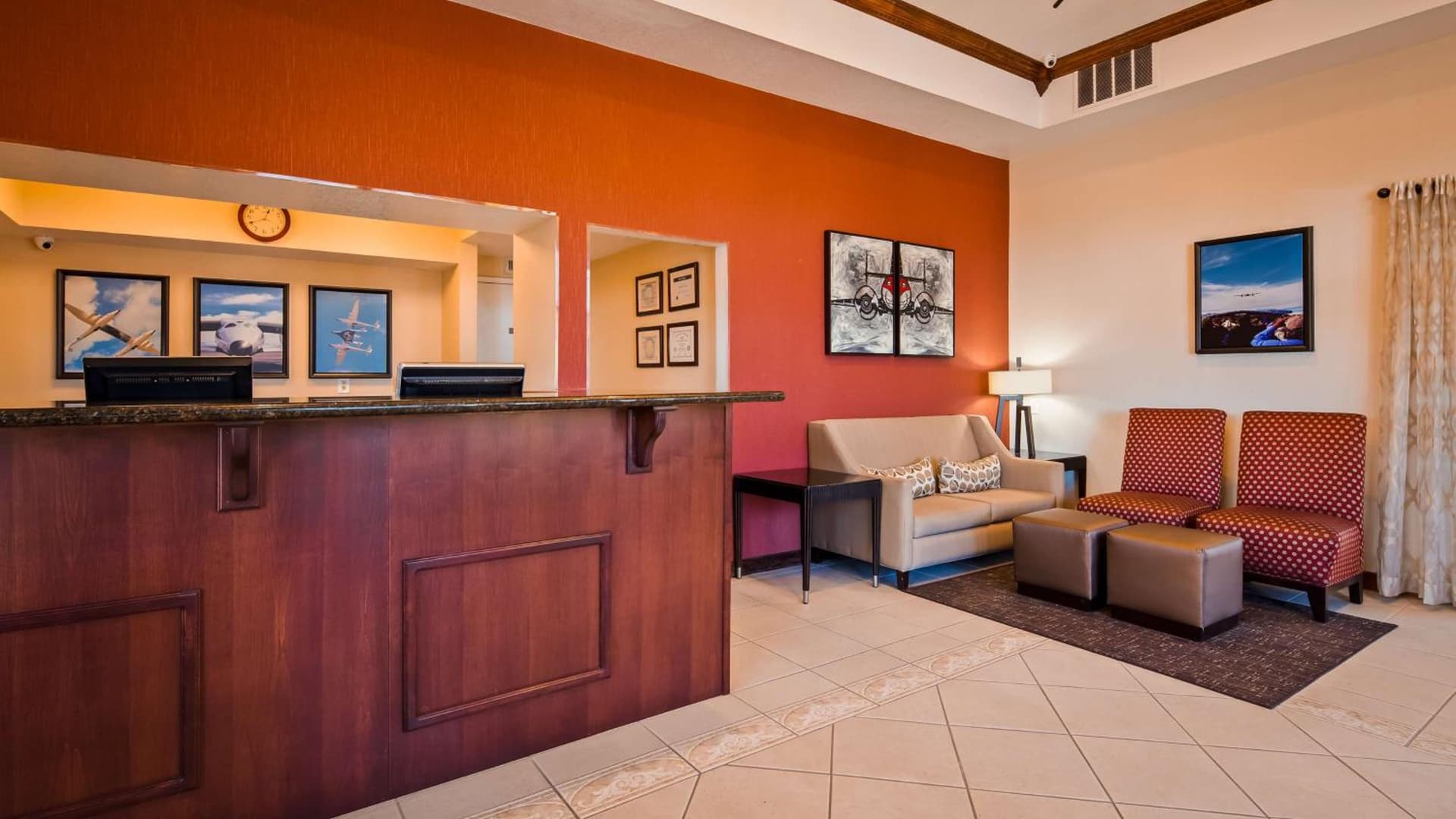 Best Western Desert Winds interior in Mojave, CA — gallery photo 2