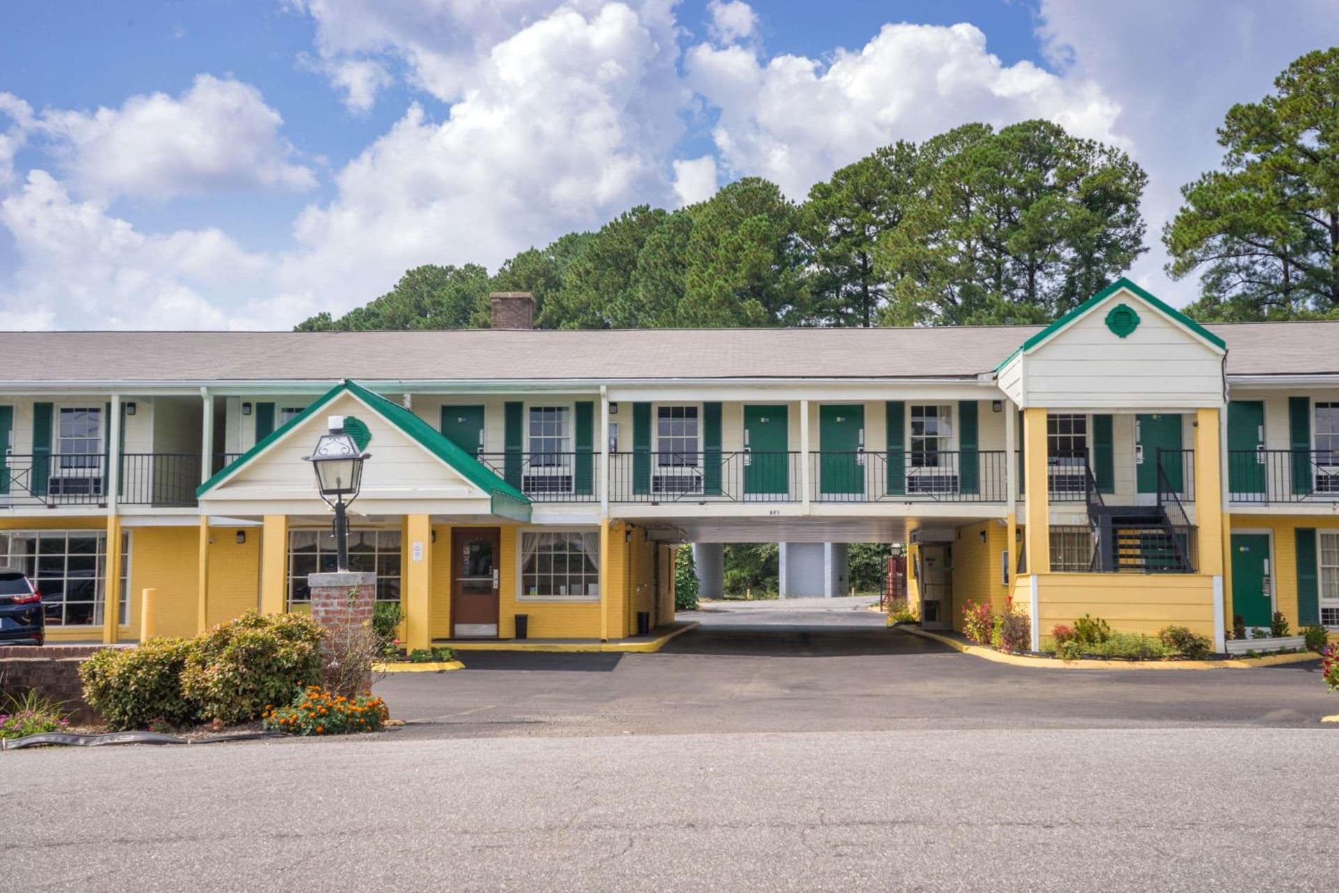 Days Inn by Wyndham Lincolnton featured exterior or lobby in Lincolnton, NC — similar hotel