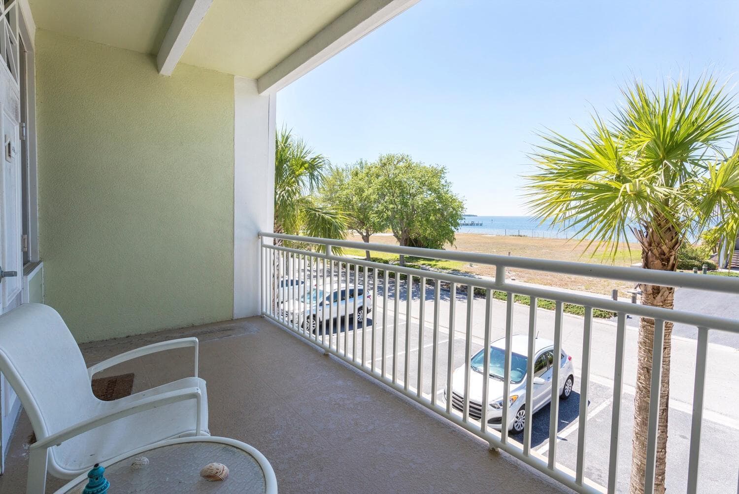 TAMPA BAY, BEACH step away, WIFI, FREE PARKING,POOLS, JACUZZI gallery photo in Ruskin, FL — image 103